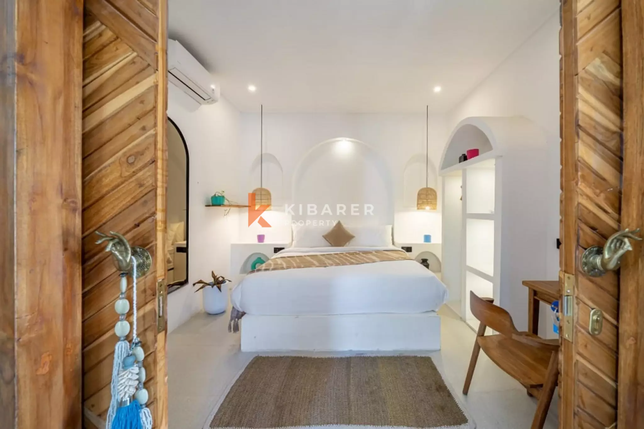 Villa Tertutup Tiga Kamar Tidur Dekat Tanah Lot (TERSEDIA APRIL 2026)