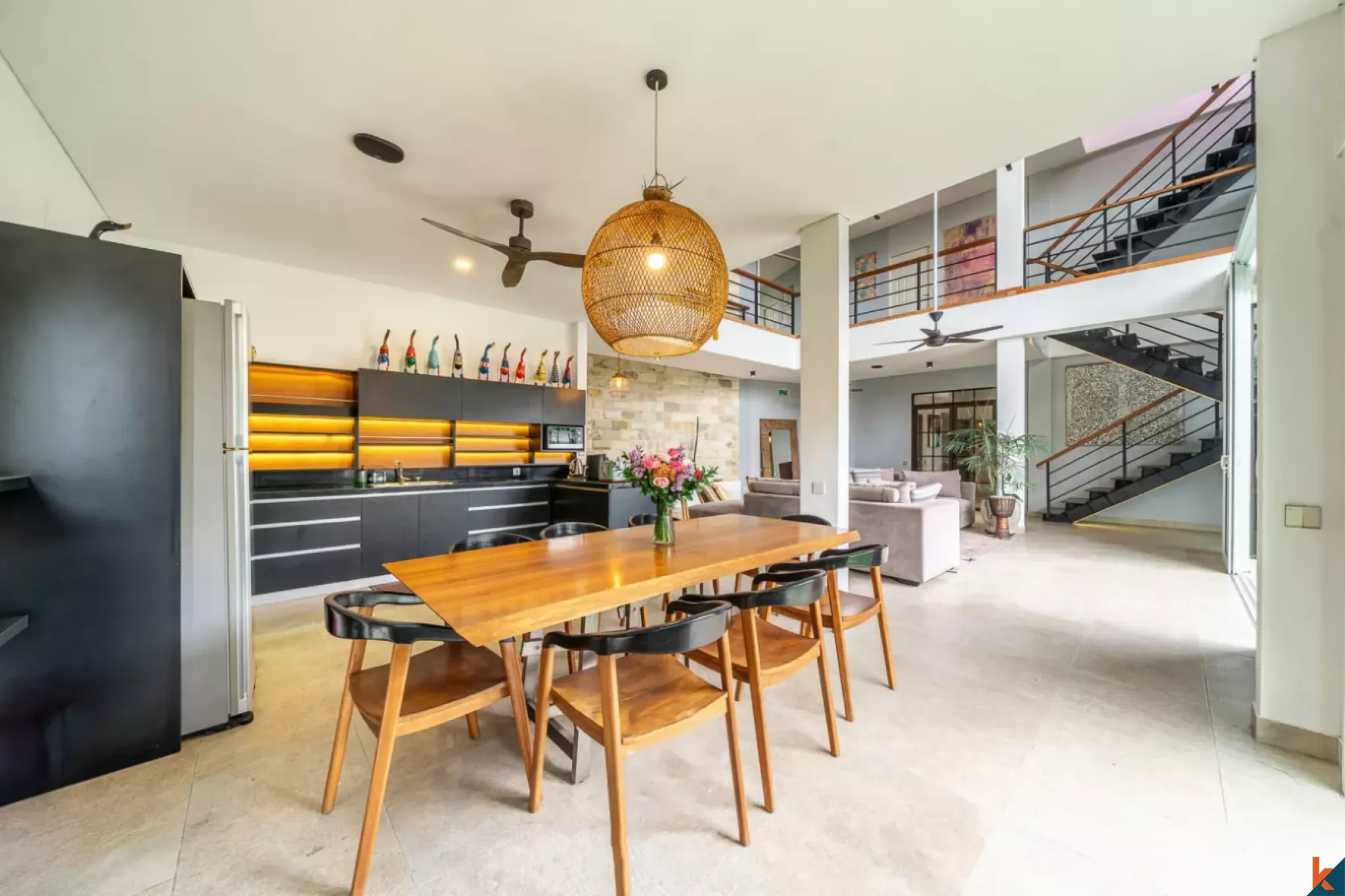 Vila Sewa Empat Kamar Tidur Bergaya di Padonan