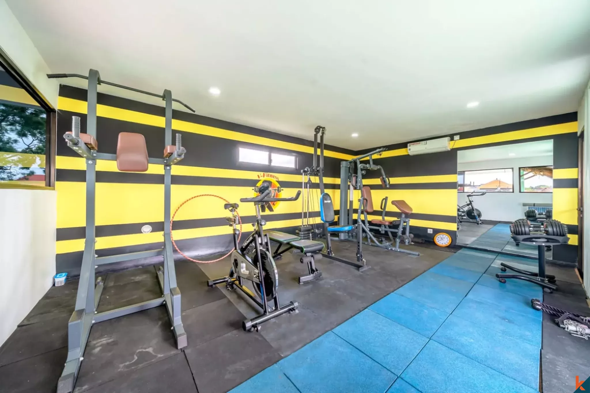 Vila Sewa Empat Kamar Tidur Bergaya di Padonan