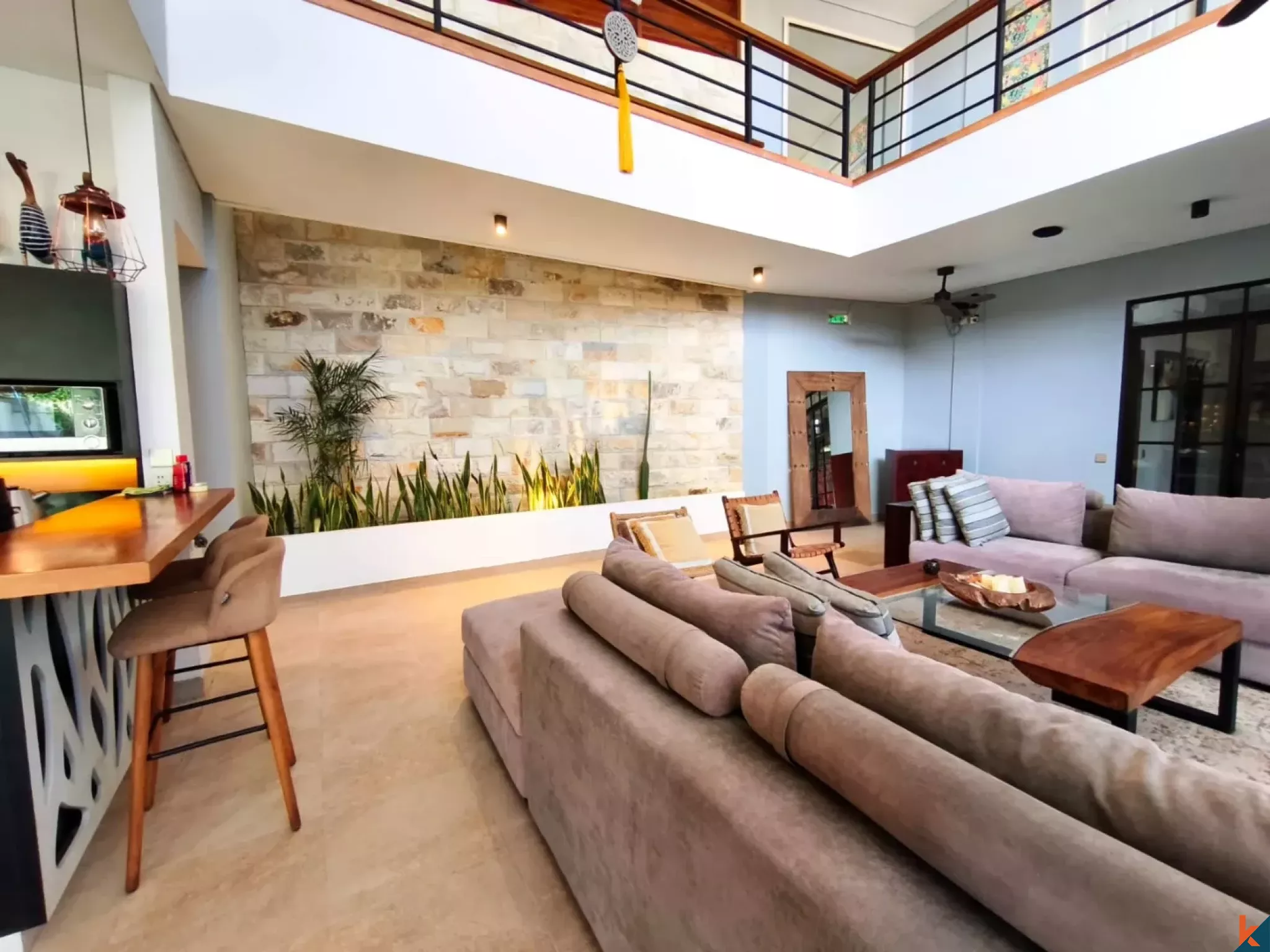 Vila Sewa Empat Kamar Tidur Bergaya di Padonan