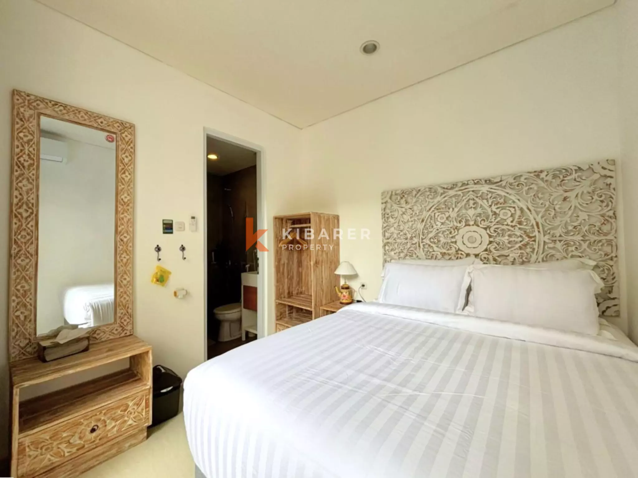 Cozy Three Bedroom Enclosed Living Villa in Secure Nusa Dua Complex