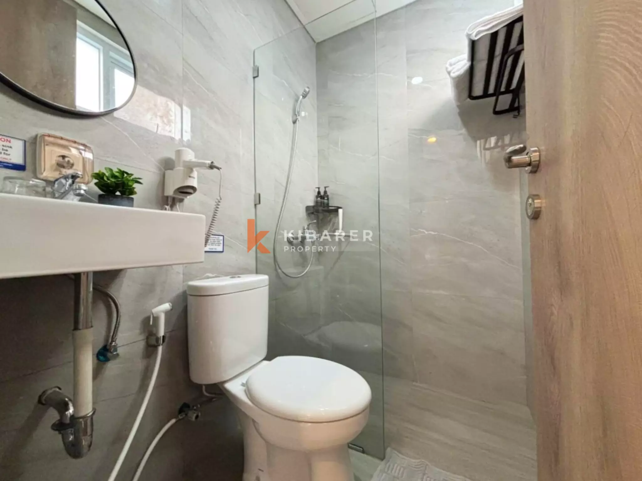 Cozy Three Bedroom Enclosed Living Villa in Secure Nusa Dua Complex