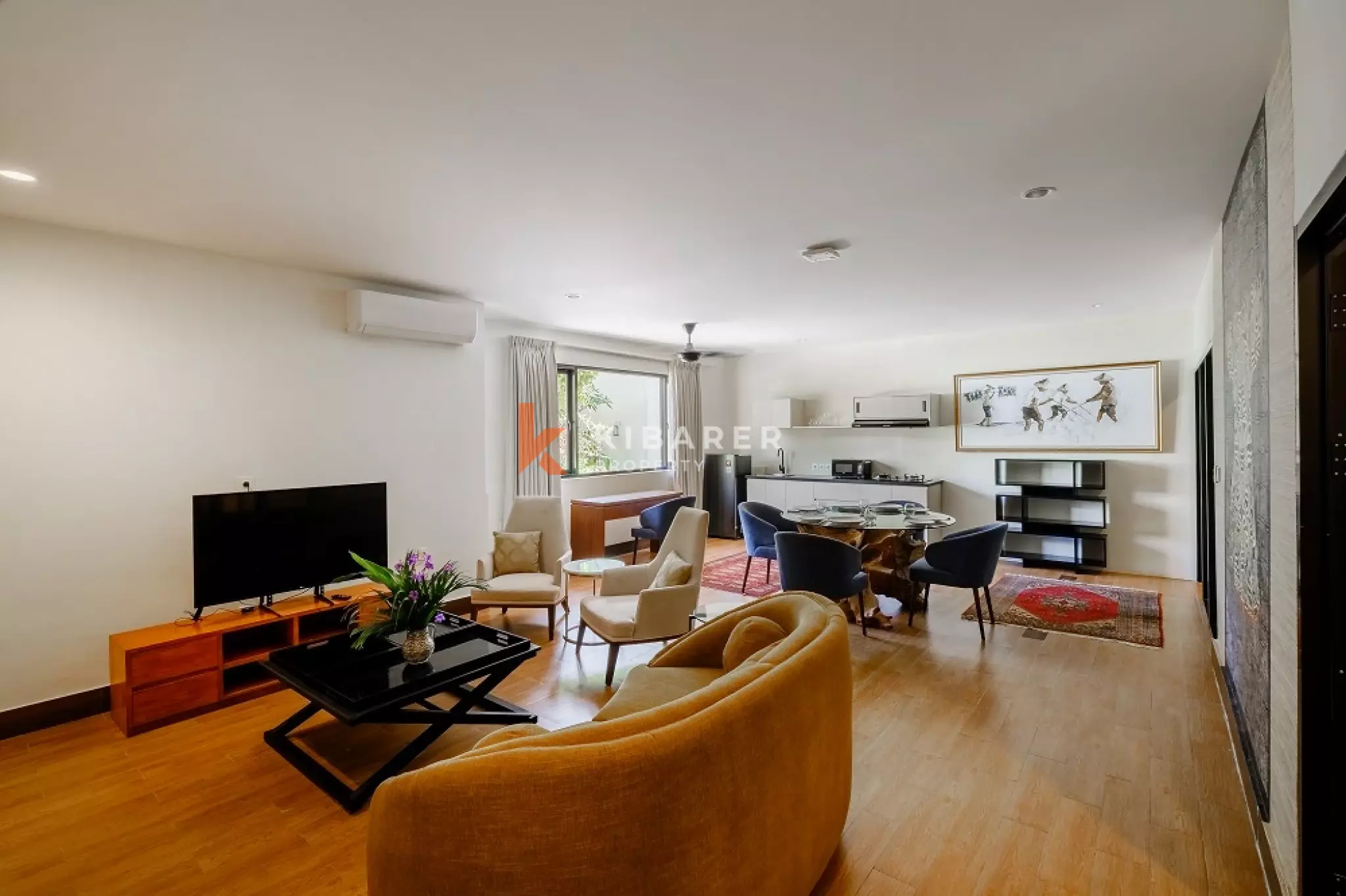 Apartemen Dua Kamar Tidur Berperabotan Lengkap dan Konseptual di Kawasan Utama Seminyak