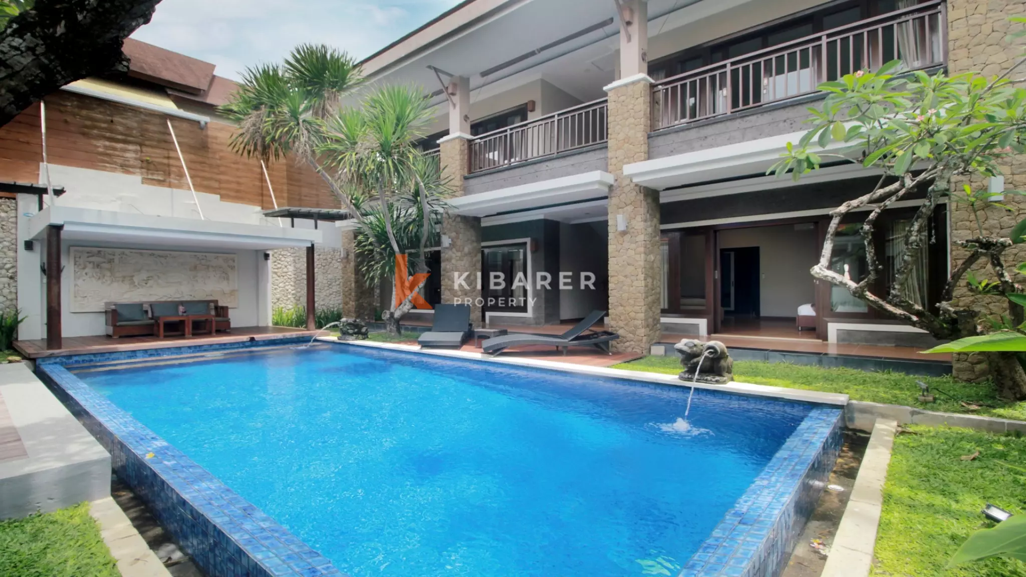 Lovely Four Bedroom Open Living Villa in Central of Seminyak