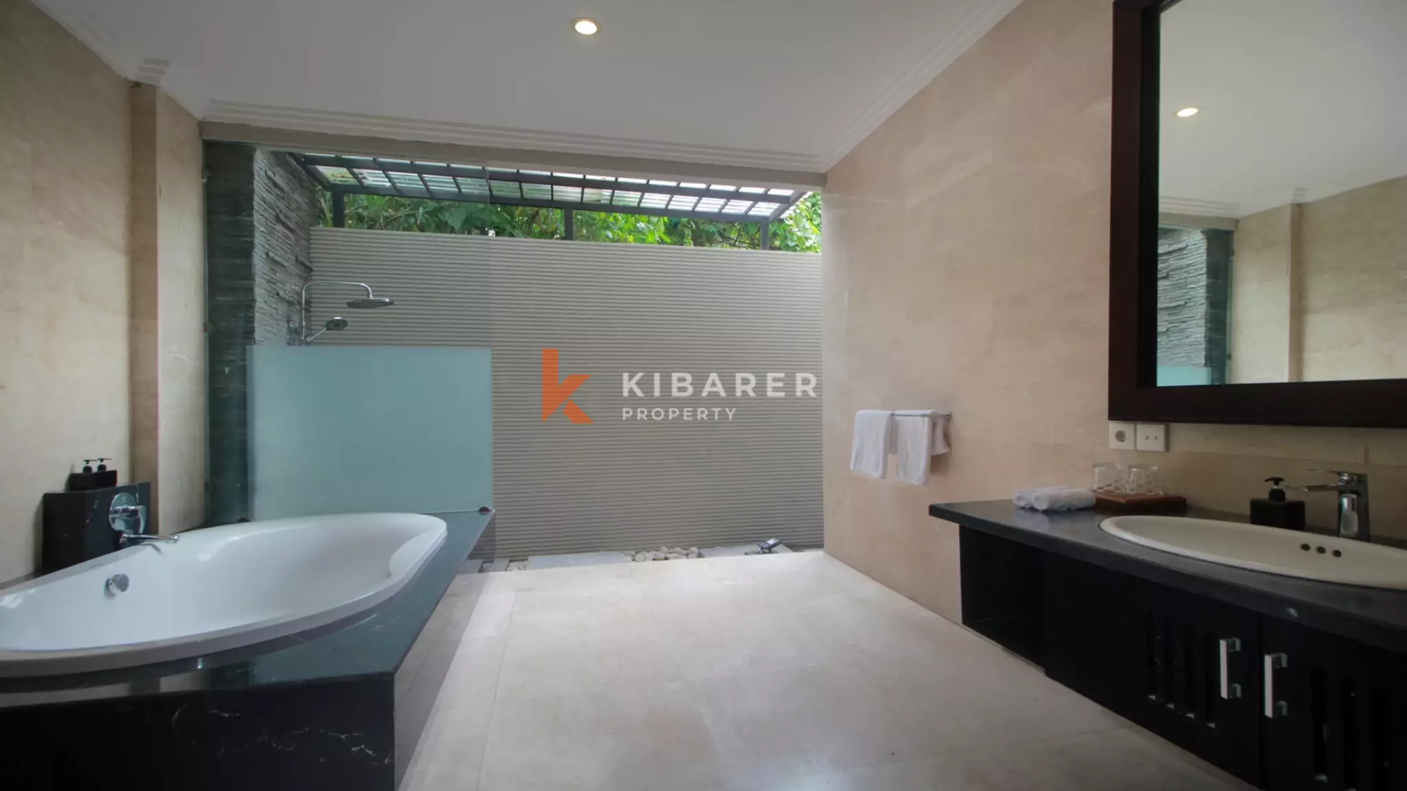 Lovely Four Bedroom Open Living Villa in Central of Seminyak