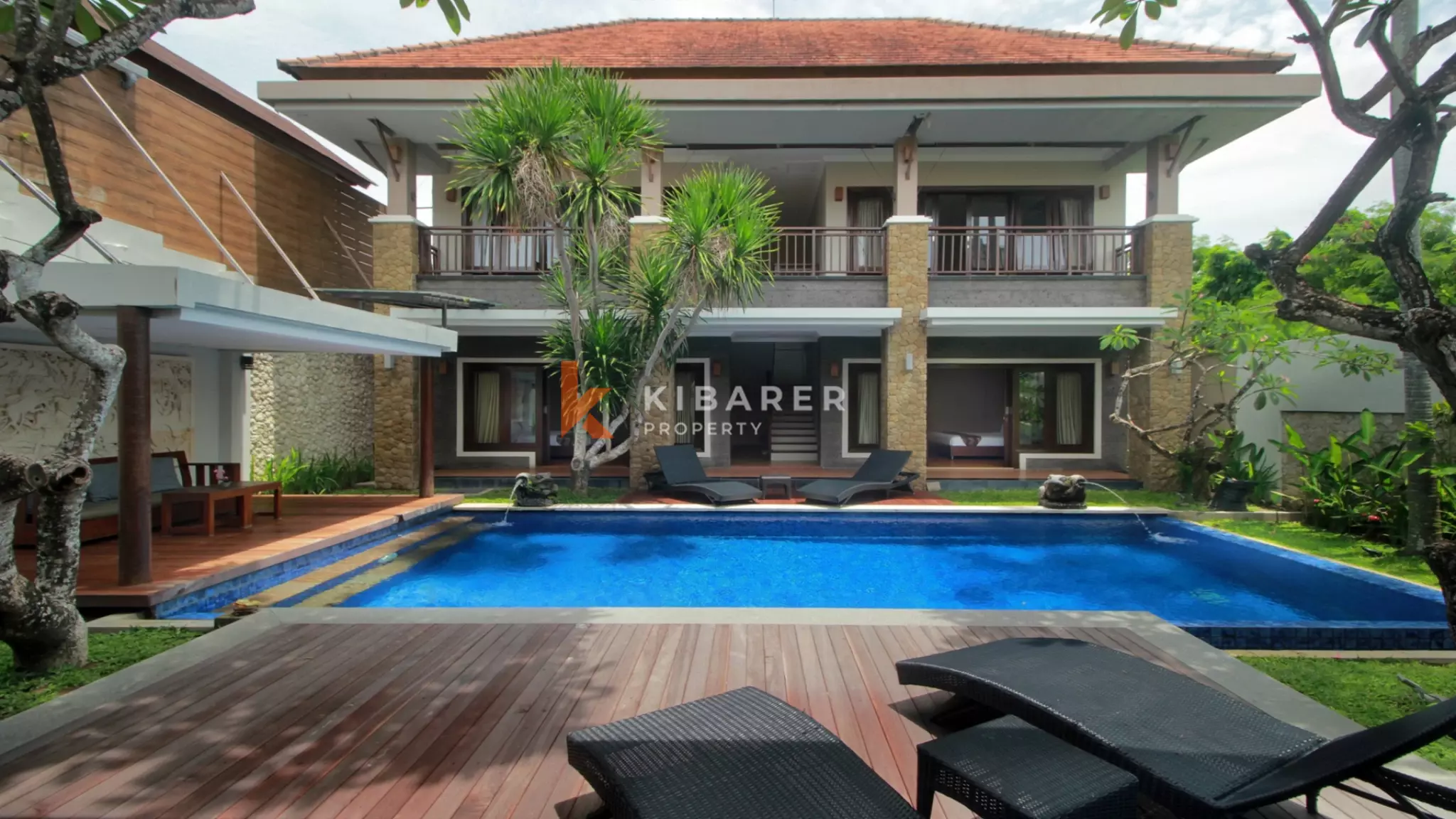 Lovely Four Bedroom Open Living Villa in Central of Seminyak