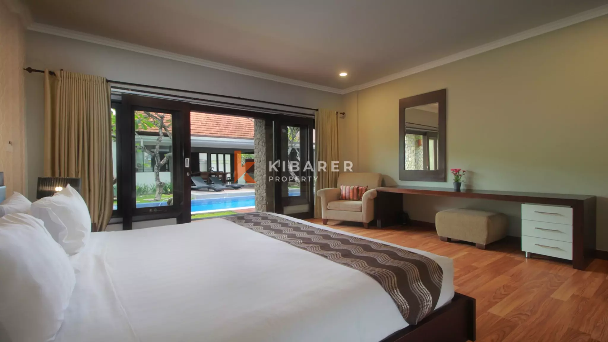 Lovely Four Bedroom Open Living Villa in Central of Seminyak