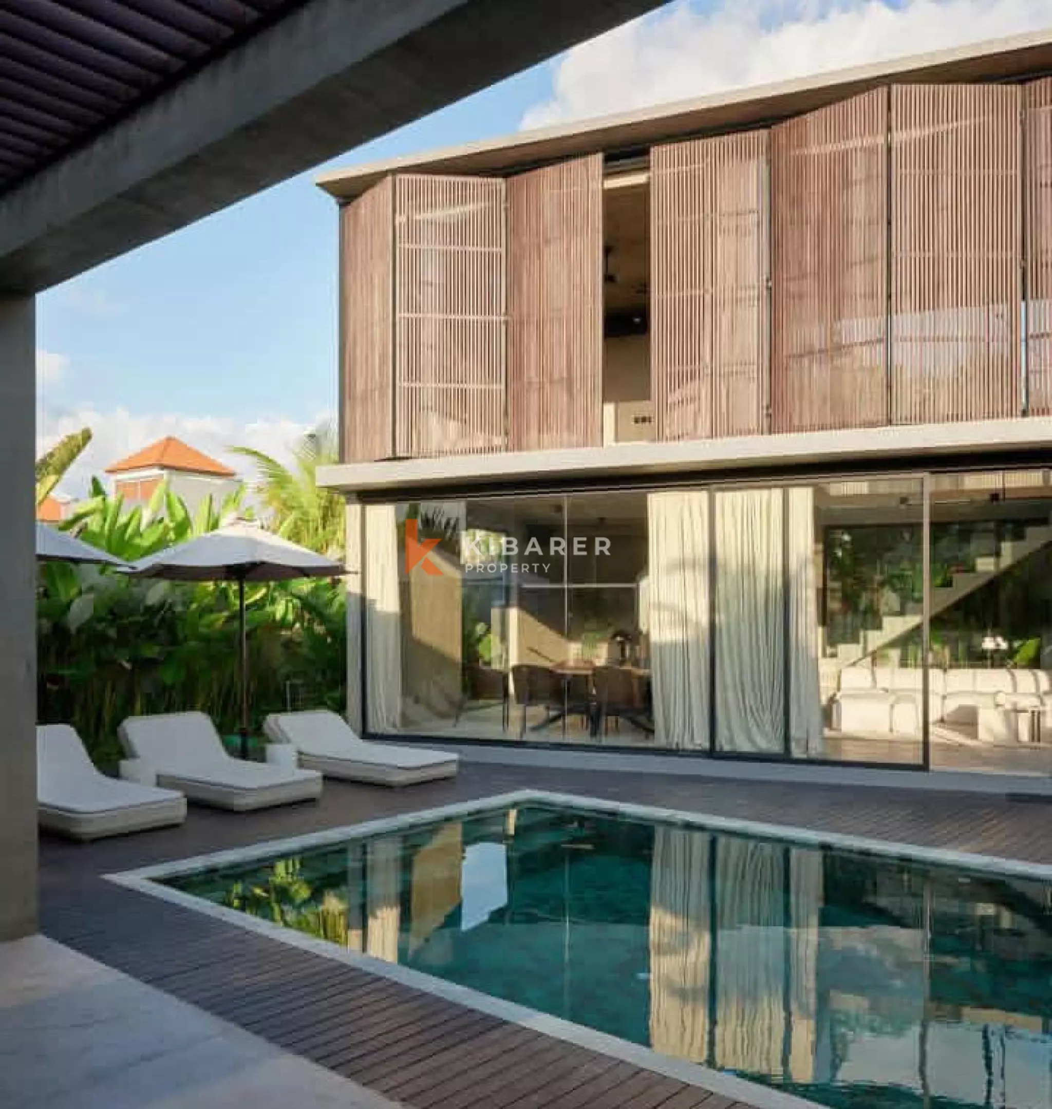 ELEGANCE THREE BEDROOM VILLA IN BUDUK NORH CANGGU