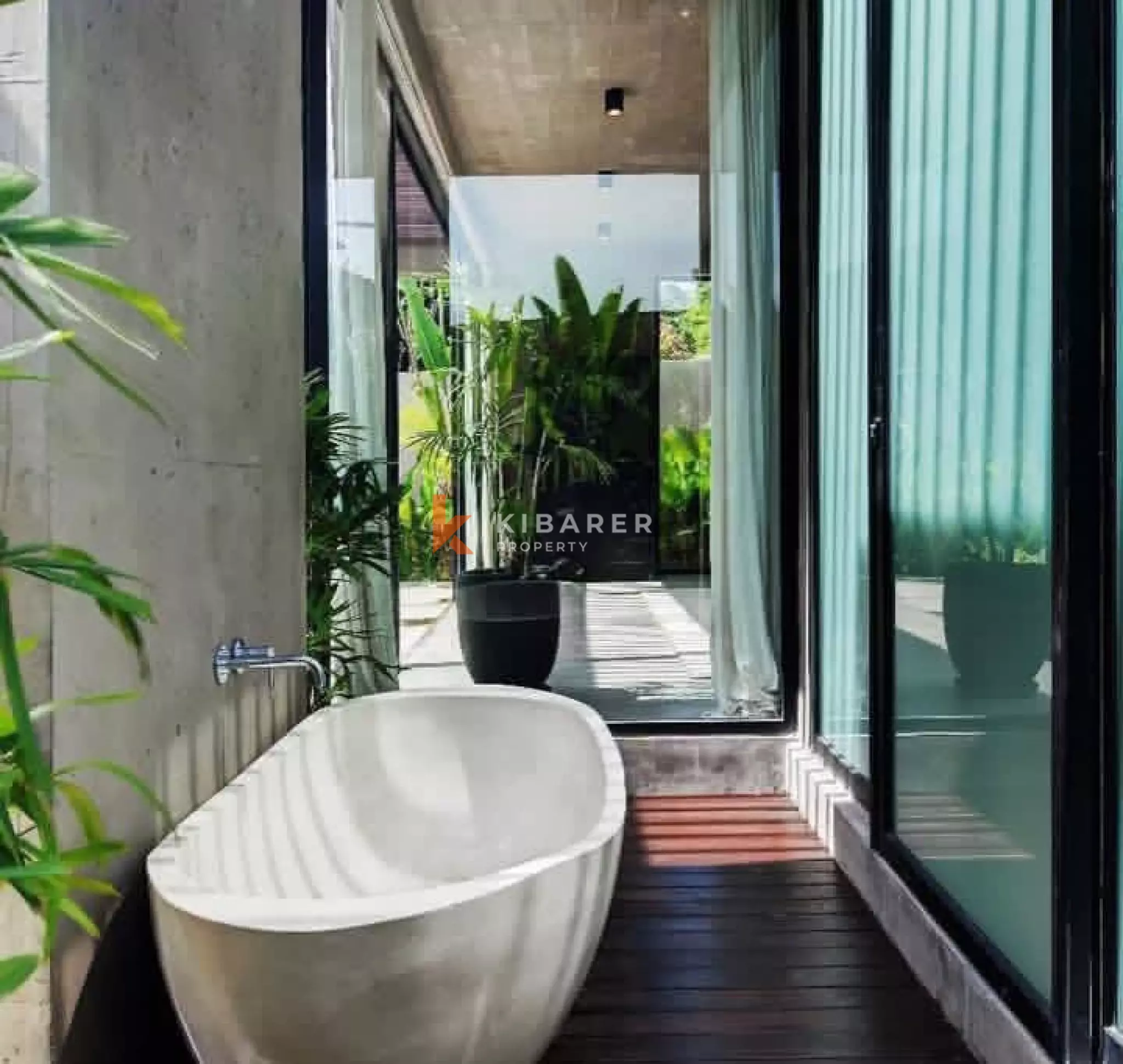 ELEGANCE THREE BEDROOM VILLA IN BUDUK NORH CANGGU