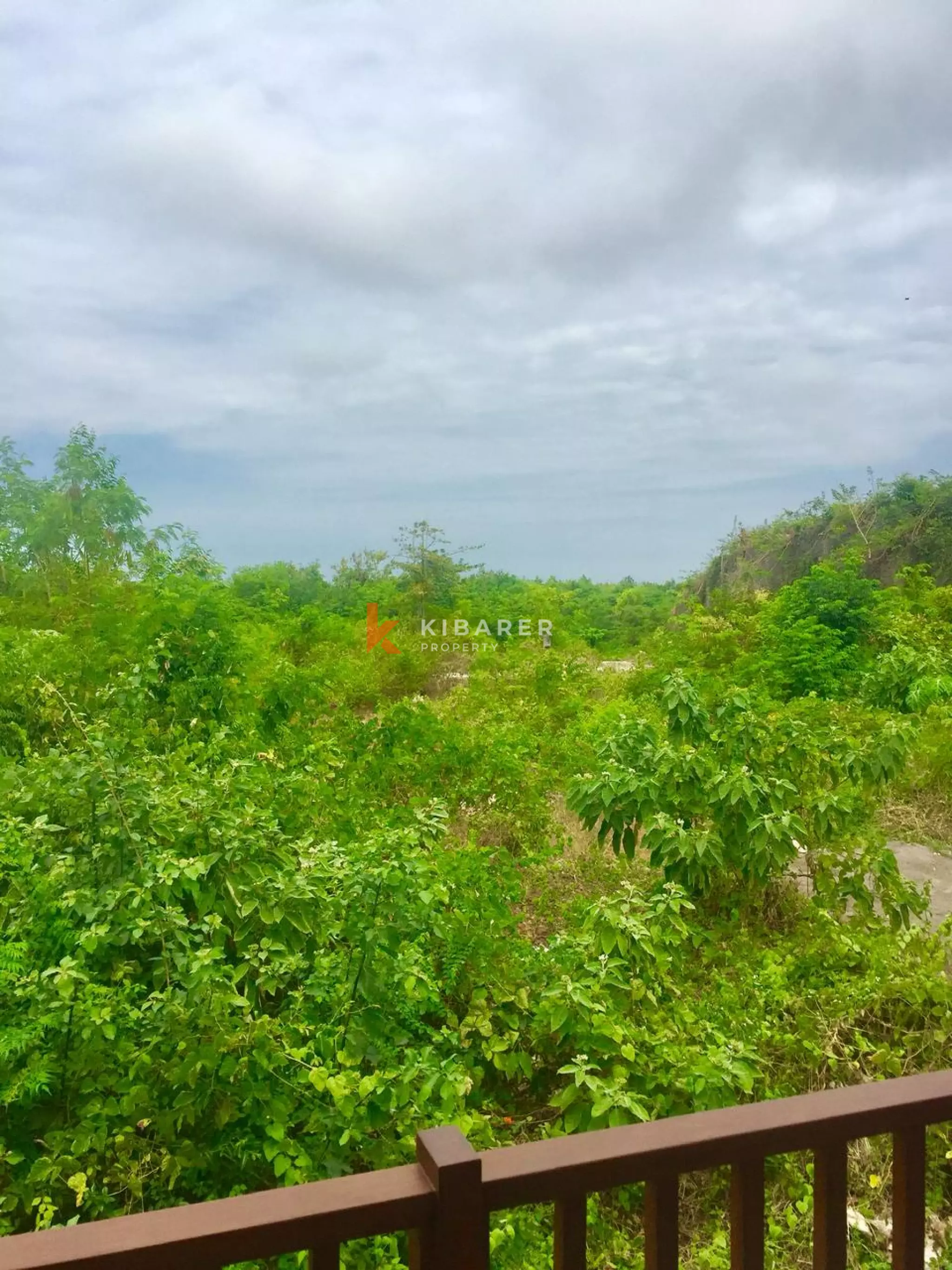 Charming Three-Bedroom Villa in Breezy Ungasan Hill Area