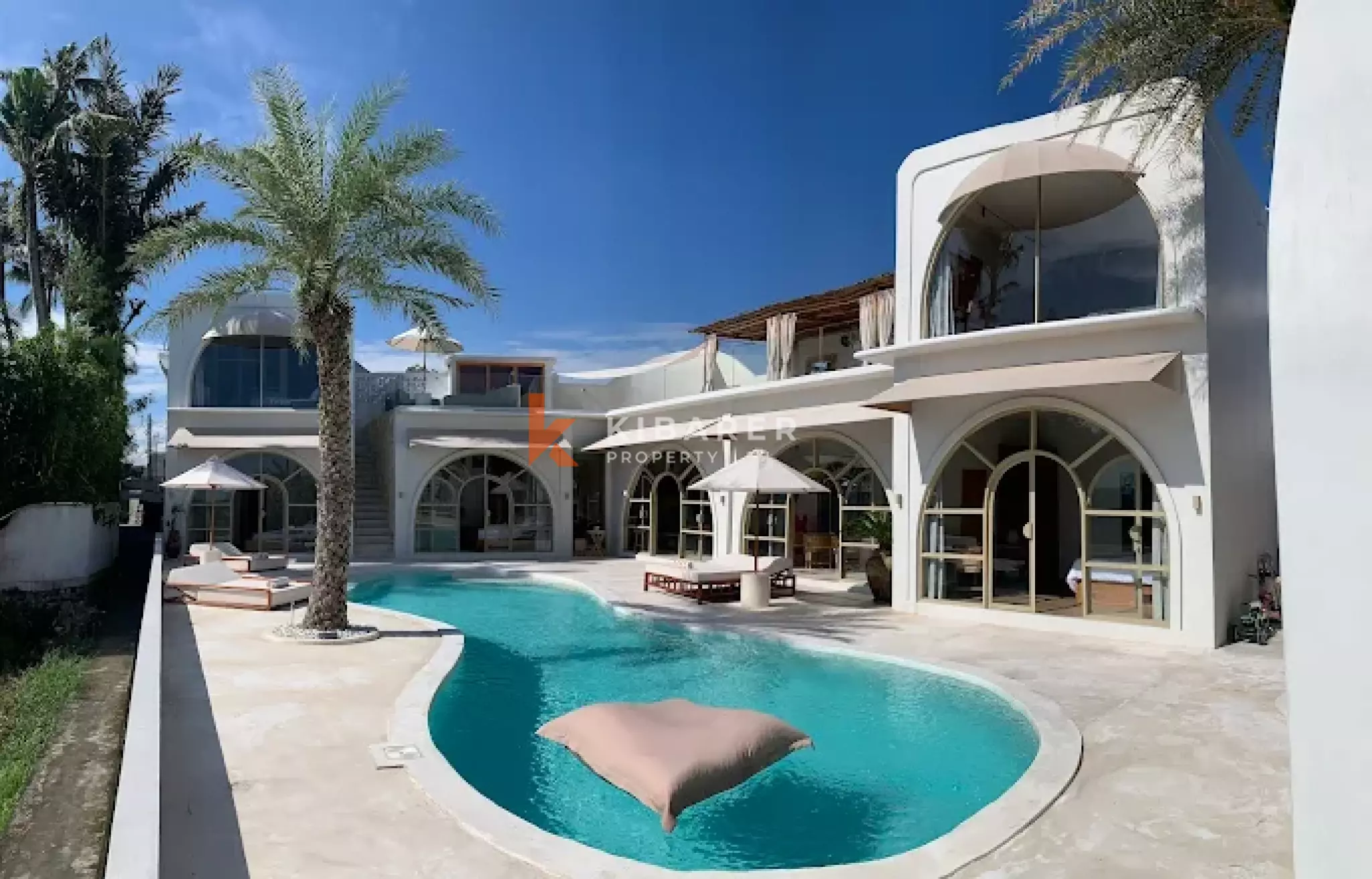 Luxury Mediterranean Five-Bedroom Retreat in Cepaka