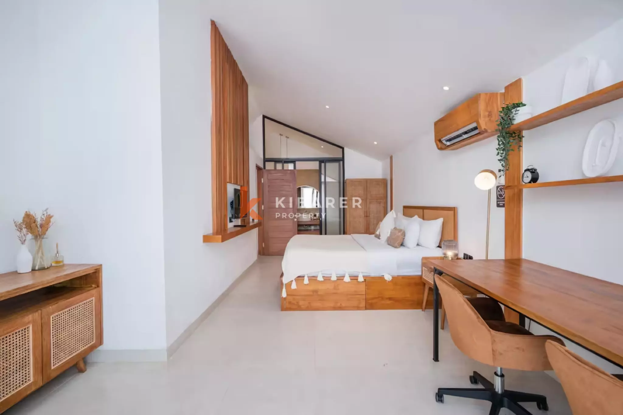 Stylish Loft-Style One-Bedroom Villa with Private Pool in Padonan