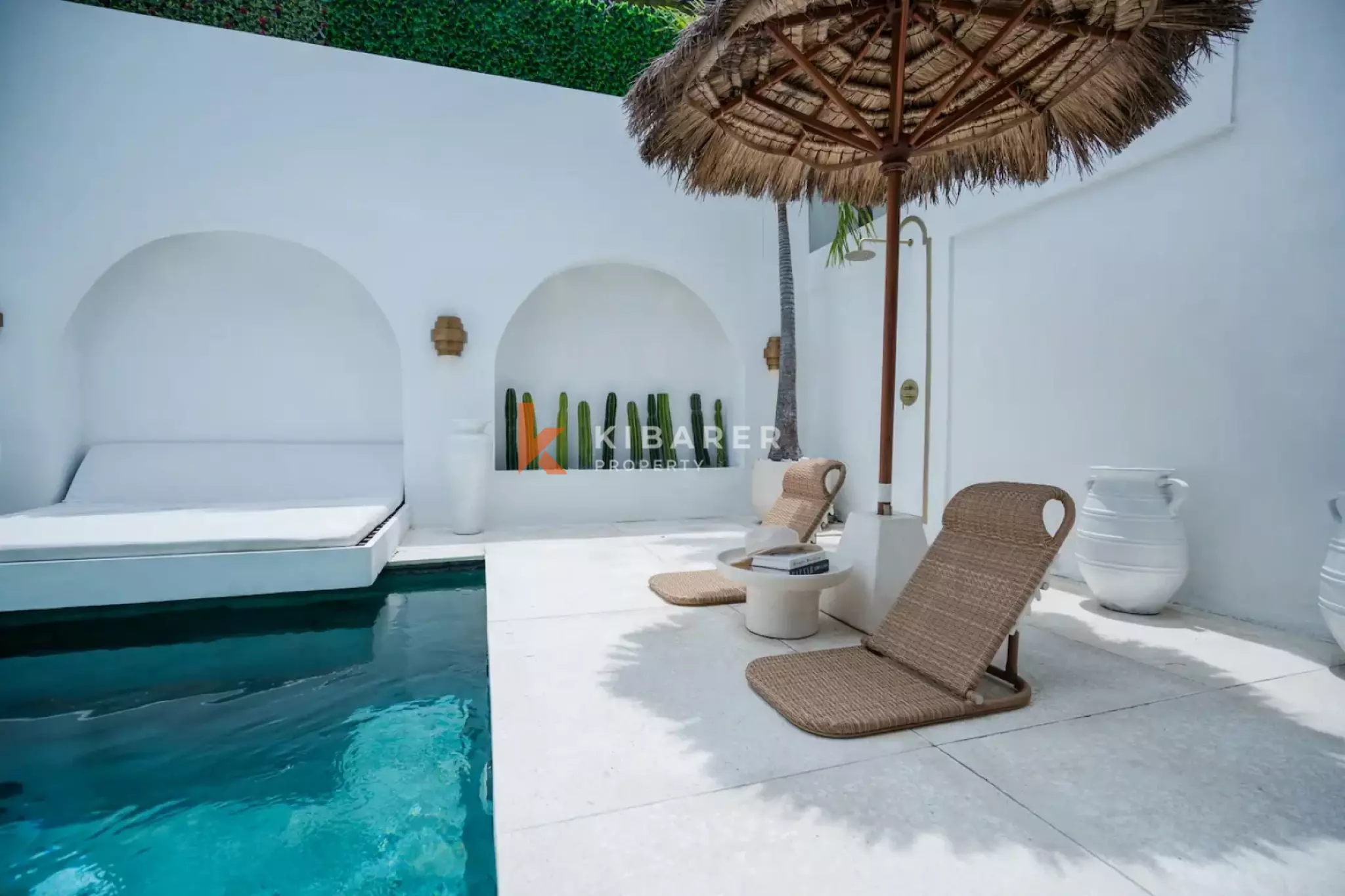 Stylish Loft-Style One-Bedroom Villa with Private Pool in Padonan