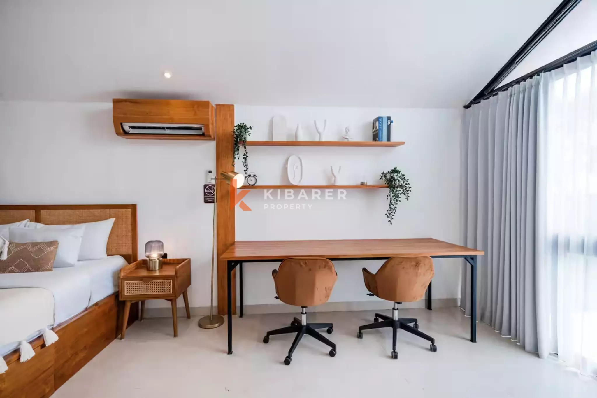 Stylish Loft-Style One-Bedroom Villa with Private Pool in Padonan