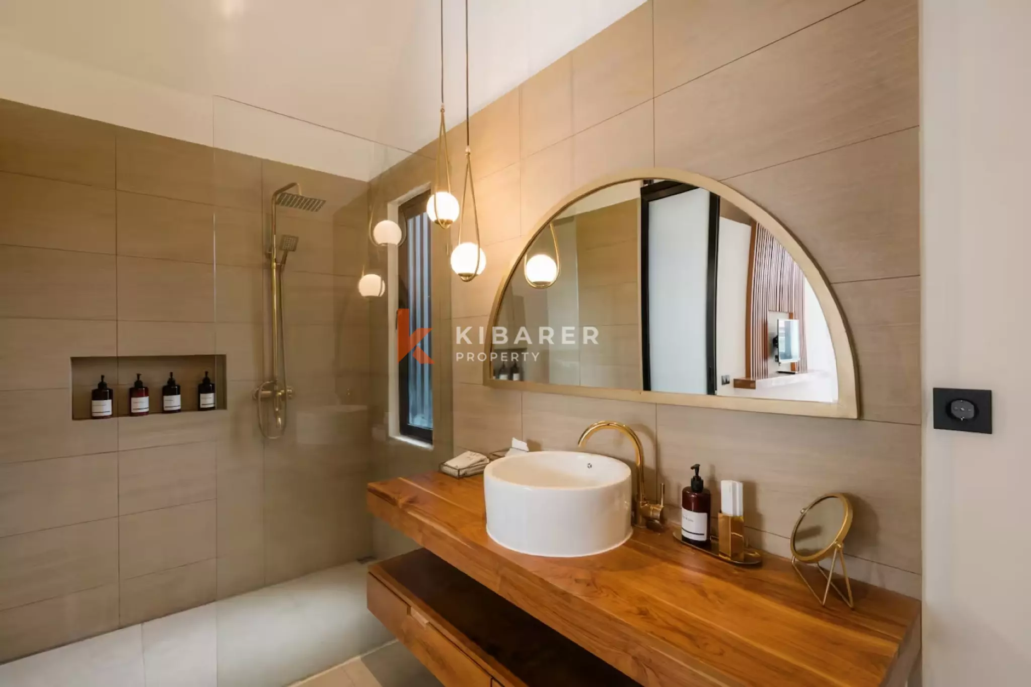 Stylish Loft-Style One-Bedroom Villa with Private Pool in Padonan