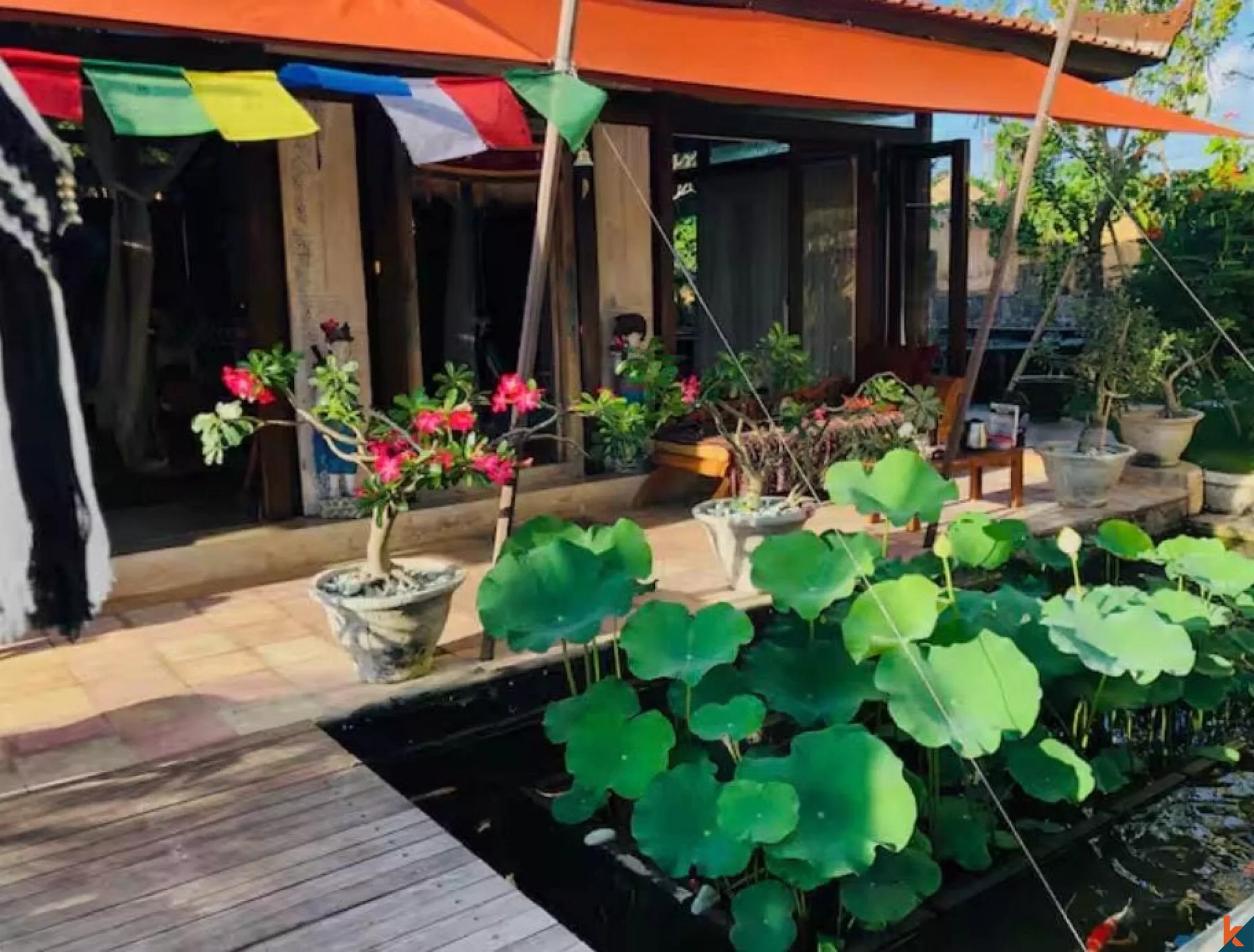 Charming Joglo Villa with Separate 1-Bedroom Guest House in Pererenan