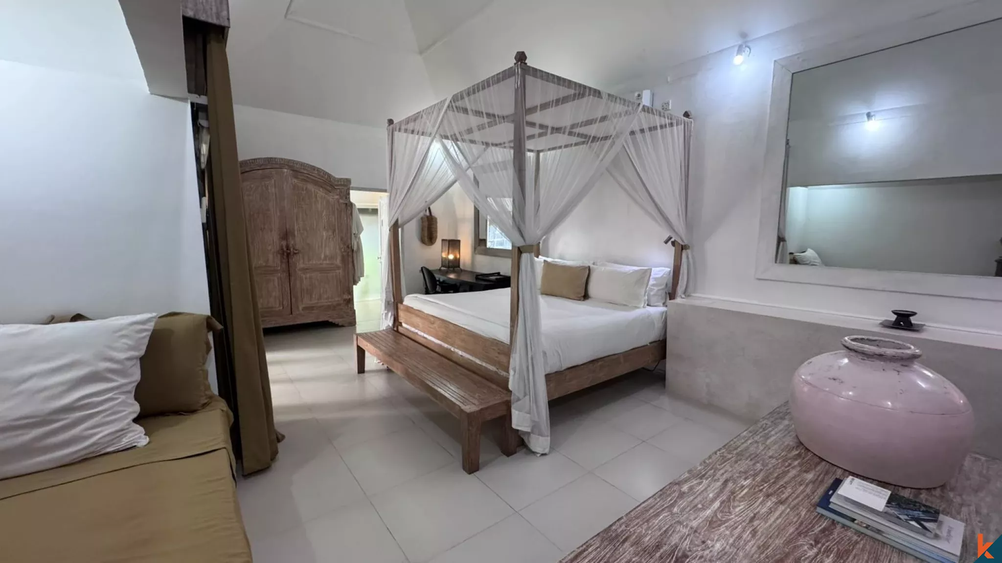 Villa Menawan dengan 3 Kamar Tidur dan Sentuhan Modern di Cepaka