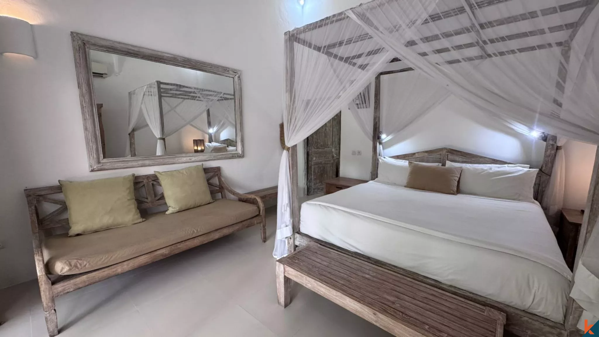 Villa Menawan dengan 3 Kamar Tidur dan Sentuhan Modern di Cepaka