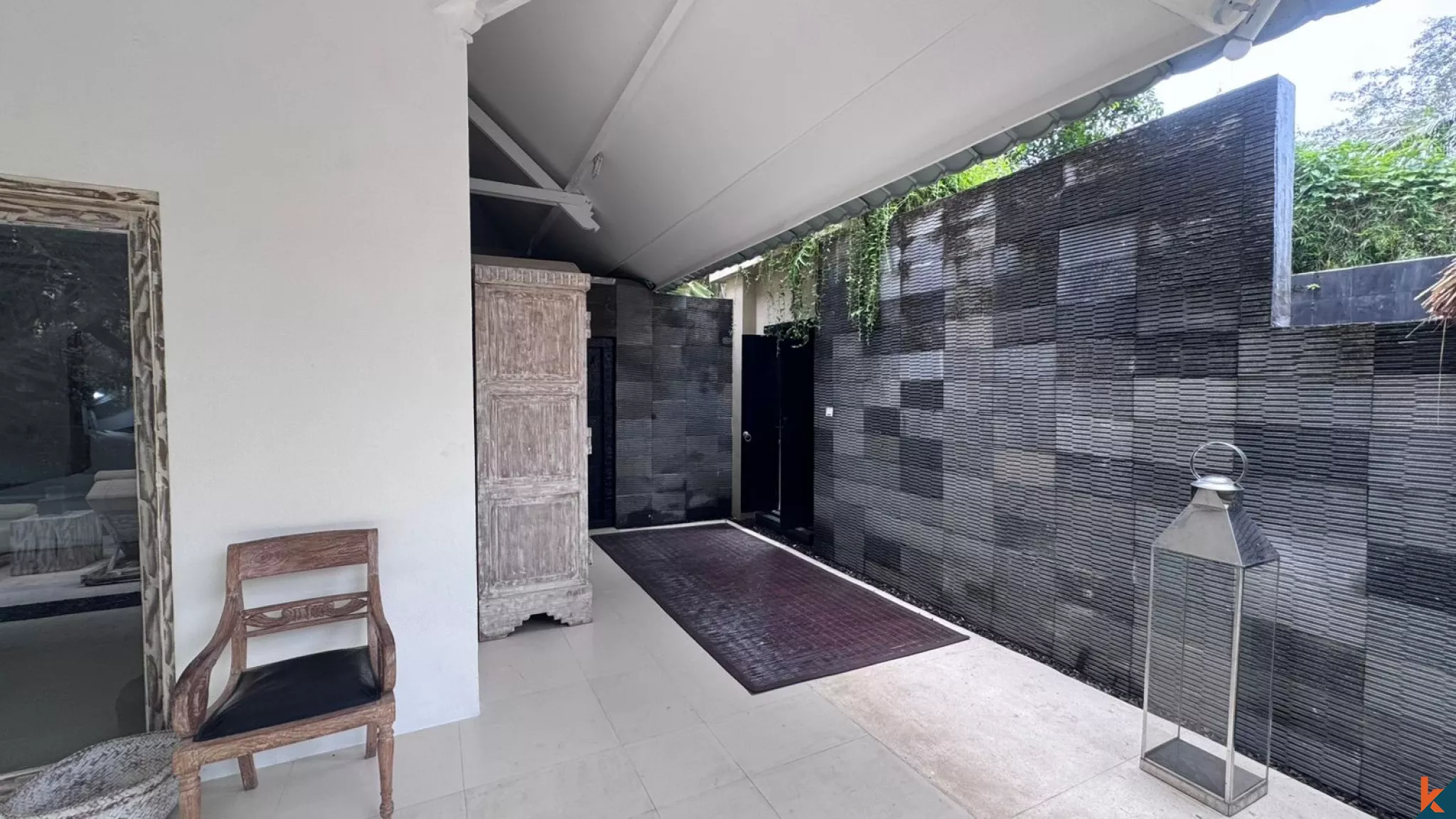 Villa Menawan dengan 3 Kamar Tidur dan Sentuhan Modern di Cepaka