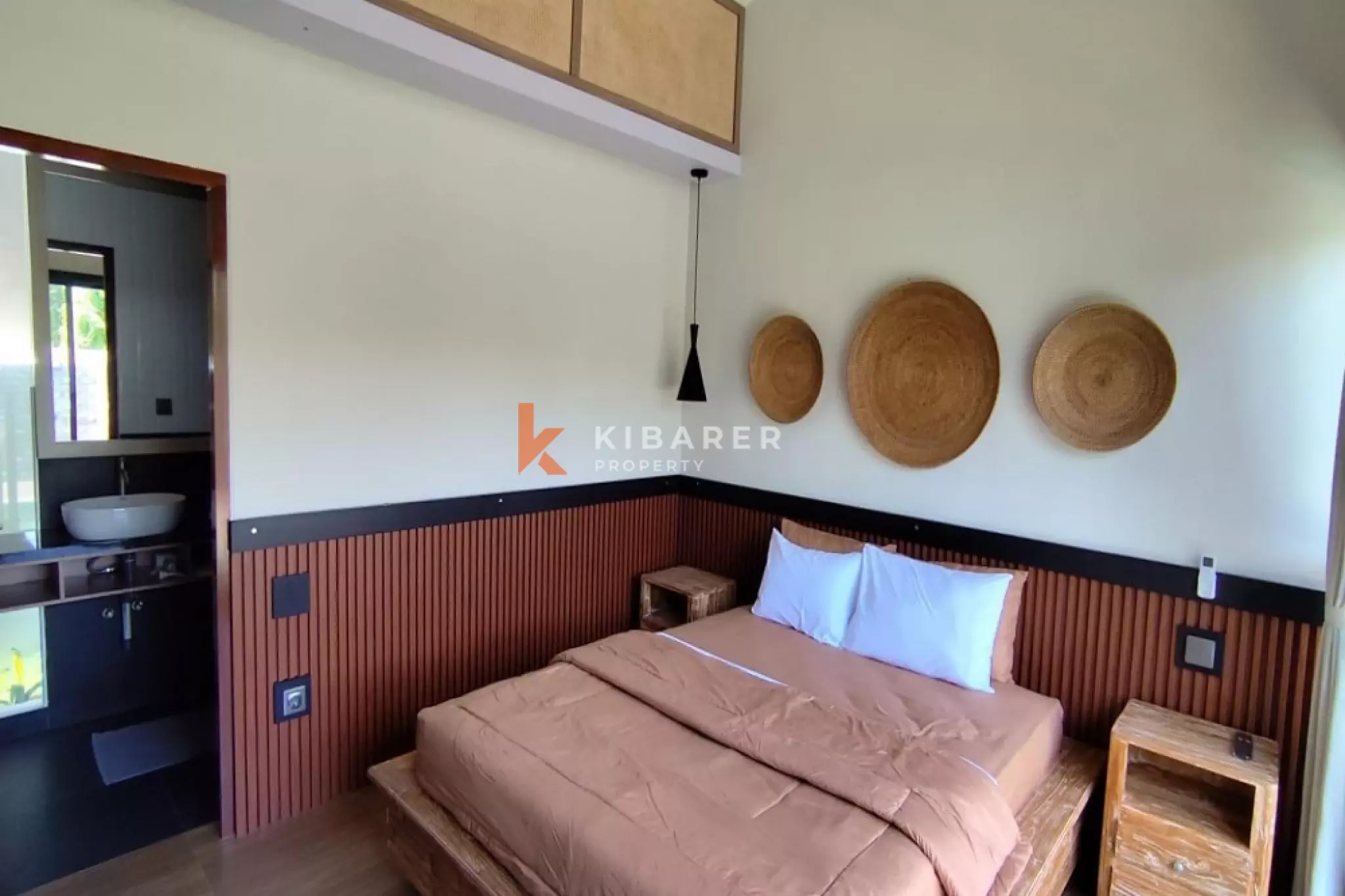 Villa de trois chambres entièrement meublée avec vue sur les rizières à Sanur (disponible à partir du 1er juillet 2026)