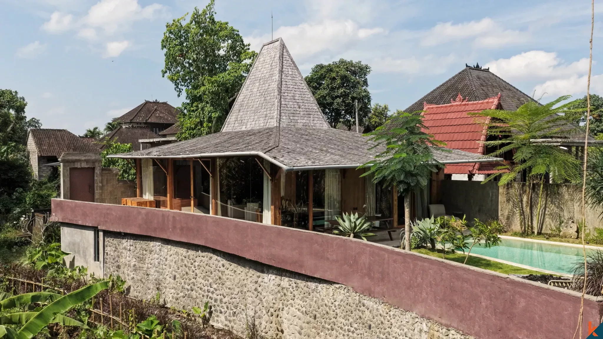 High Quality Two Bedroom Modern Joglo Property for Lease in Buwit