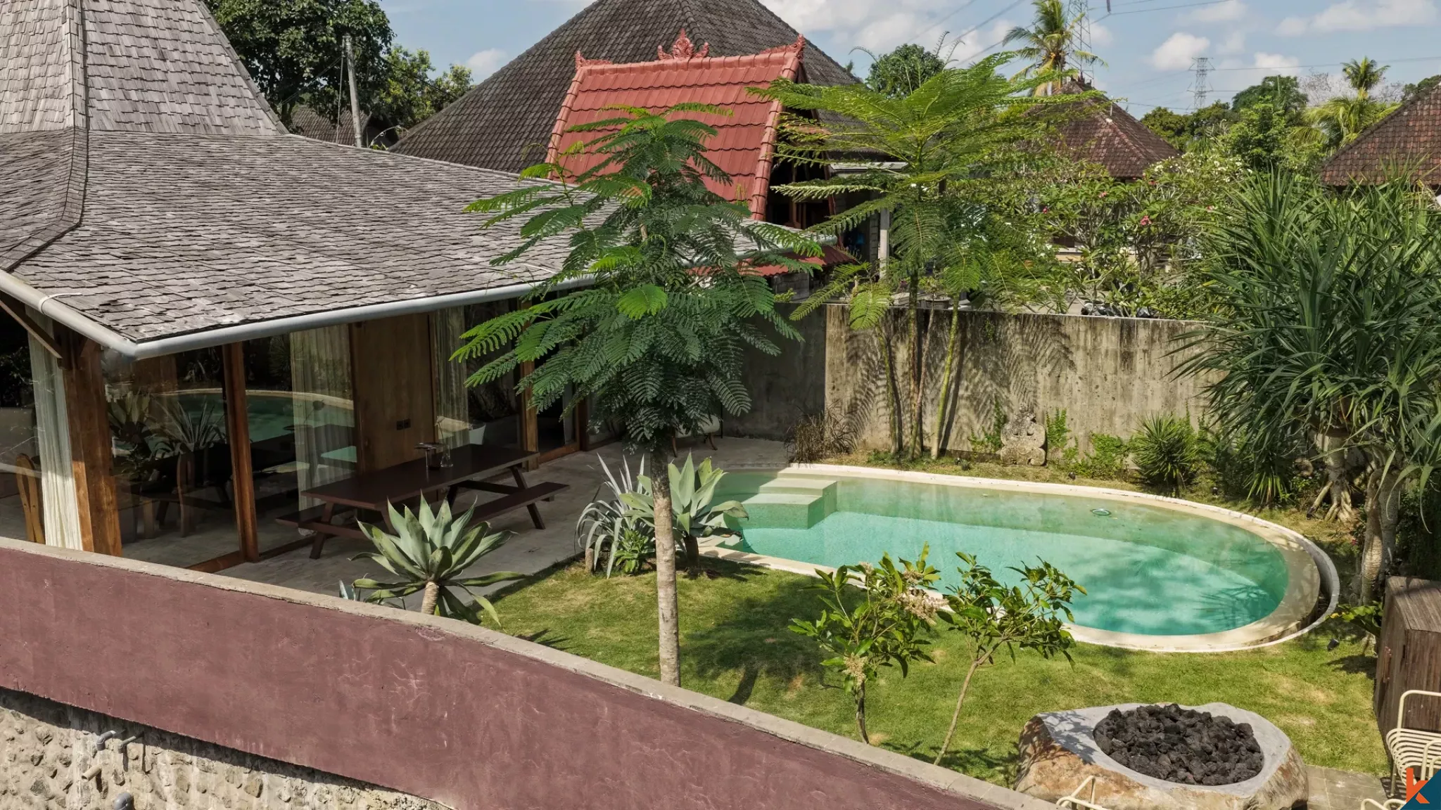 High Quality Two Bedroom Modern Joglo Property for Lease in Buwit