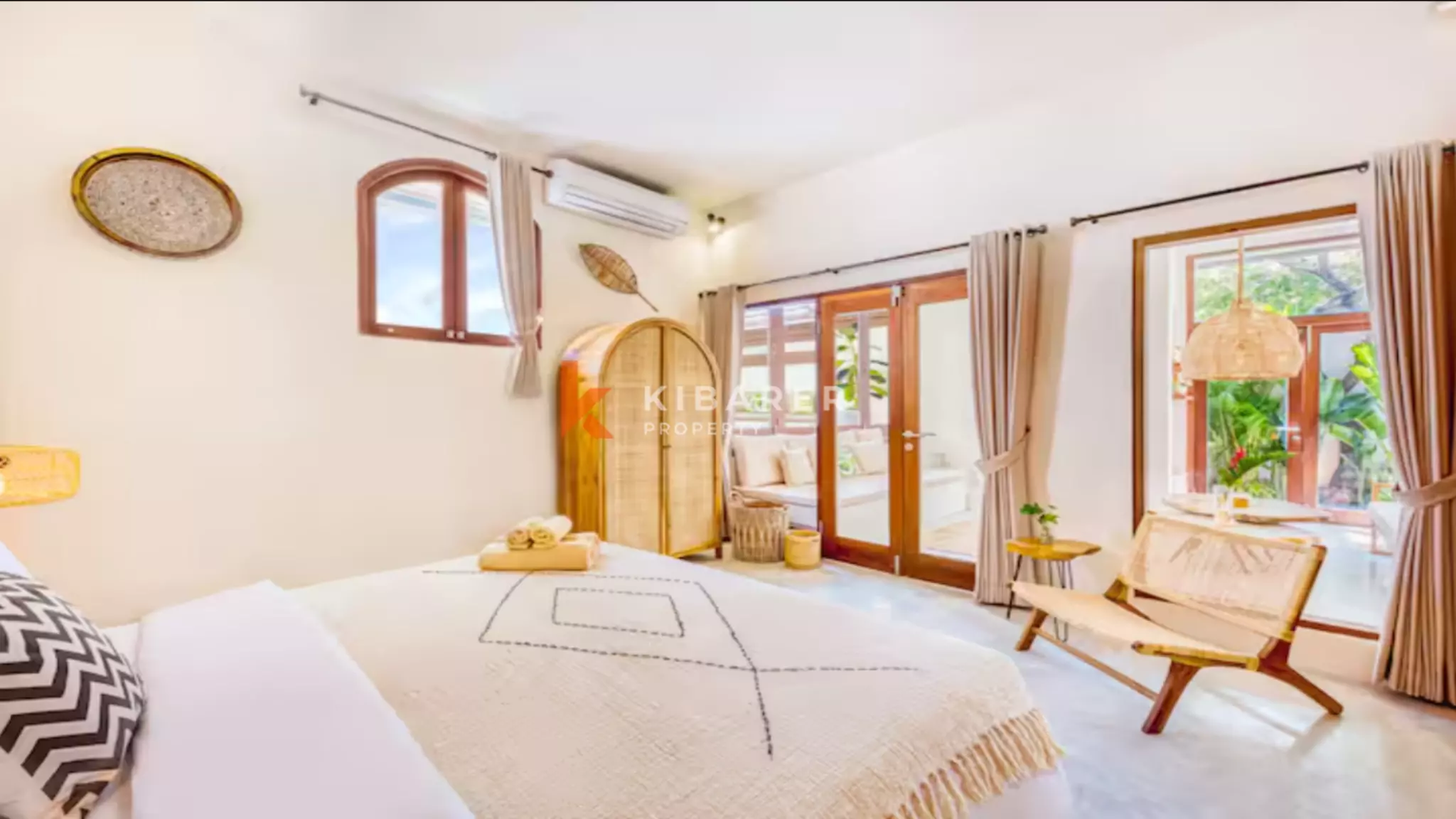 Elegant Tropical Three-Bedroom Pool Villa Located in Seminyak