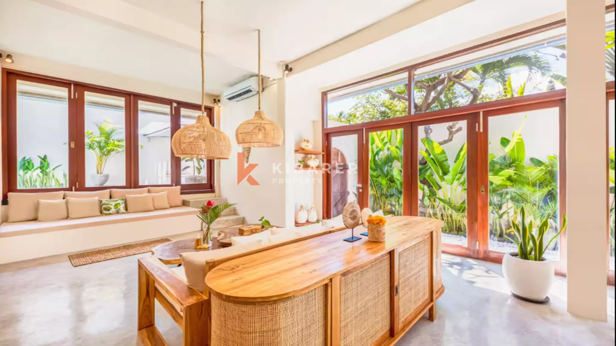 Elegant Tropical Three-Bedroom Pool Villa Located in Seminyak