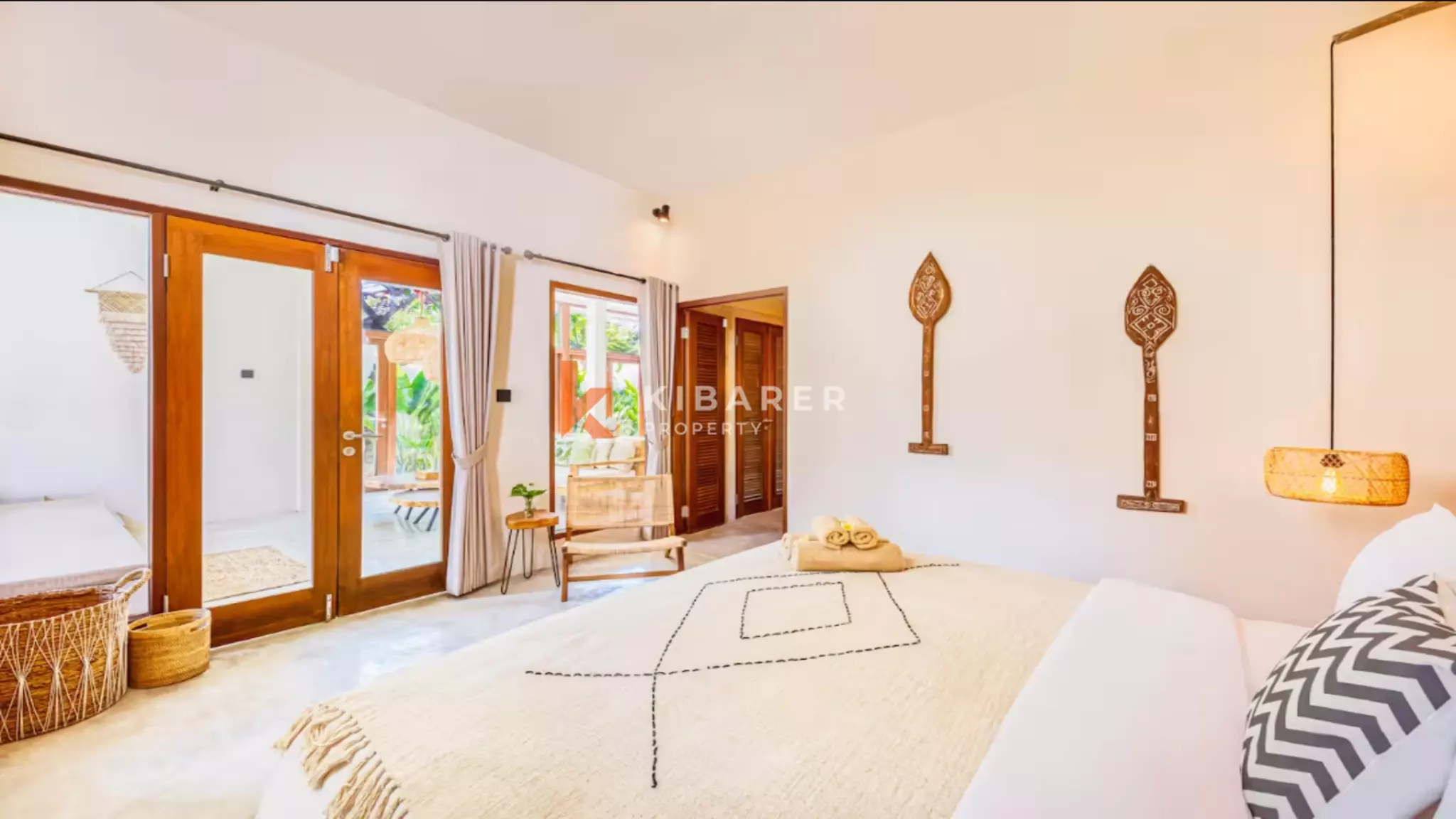 Elegant Tropical Three-Bedroom Pool Villa Located in Seminyak