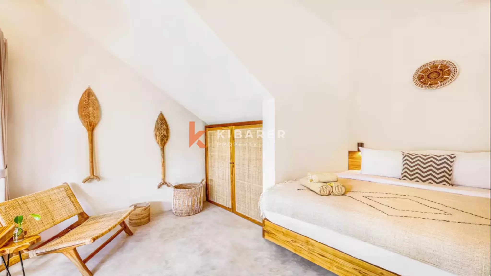 Elegant Tropical Three-Bedroom Pool Villa Located in Seminyak