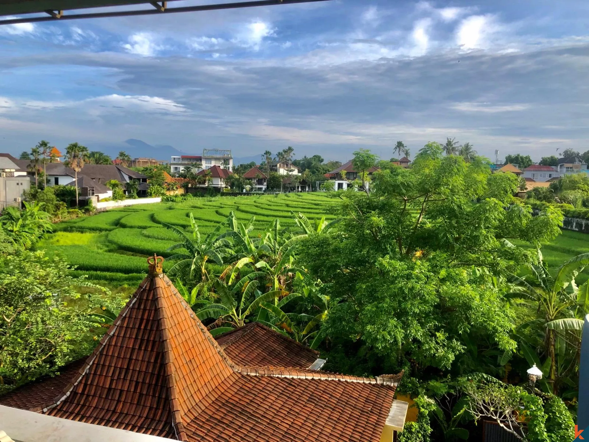 Charming Joglo Villa with Separate 1-Bedroom Guest House in Pererenan