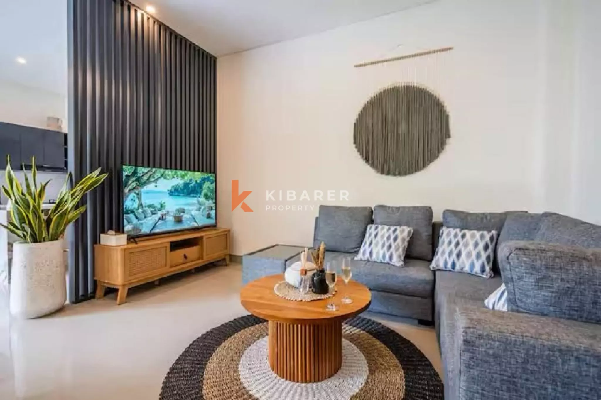 Boho-Chic Four-Bedrooms Villa Steps from Echo Beach Canggu