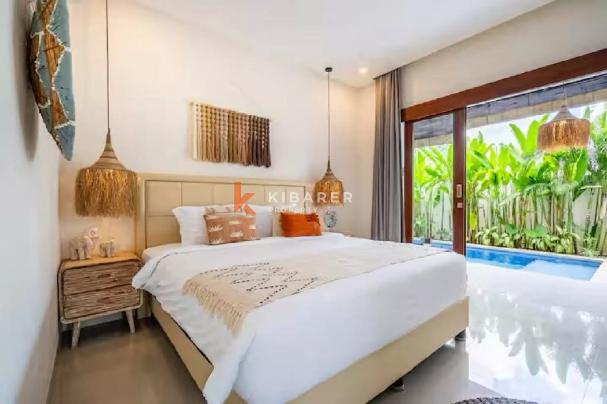 Boho-Chic Four-Bedrooms Villa Steps from Echo Beach Canggu