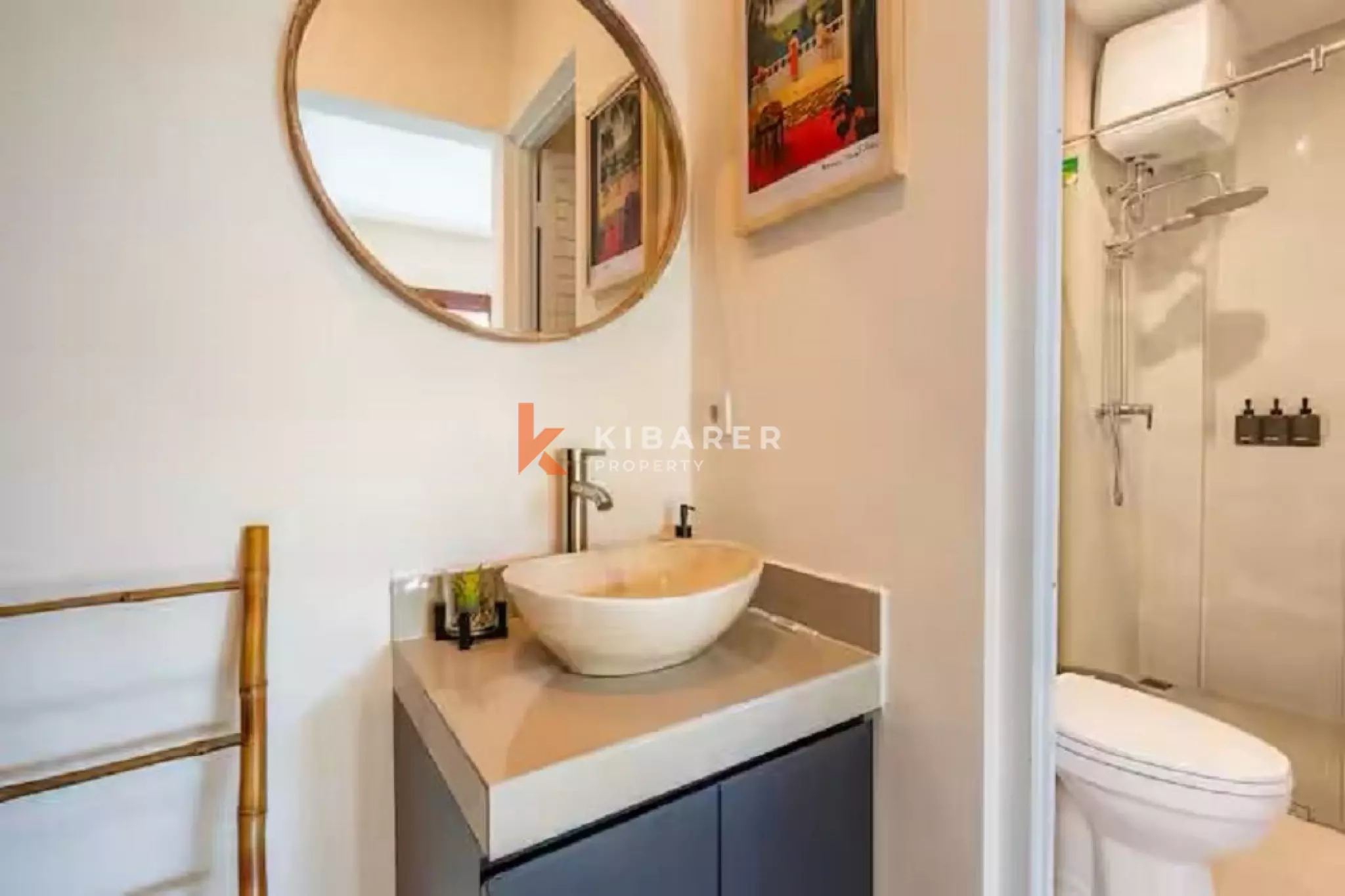 Boho-Chic Four-Bedrooms Villa Steps from Echo Beach Canggu