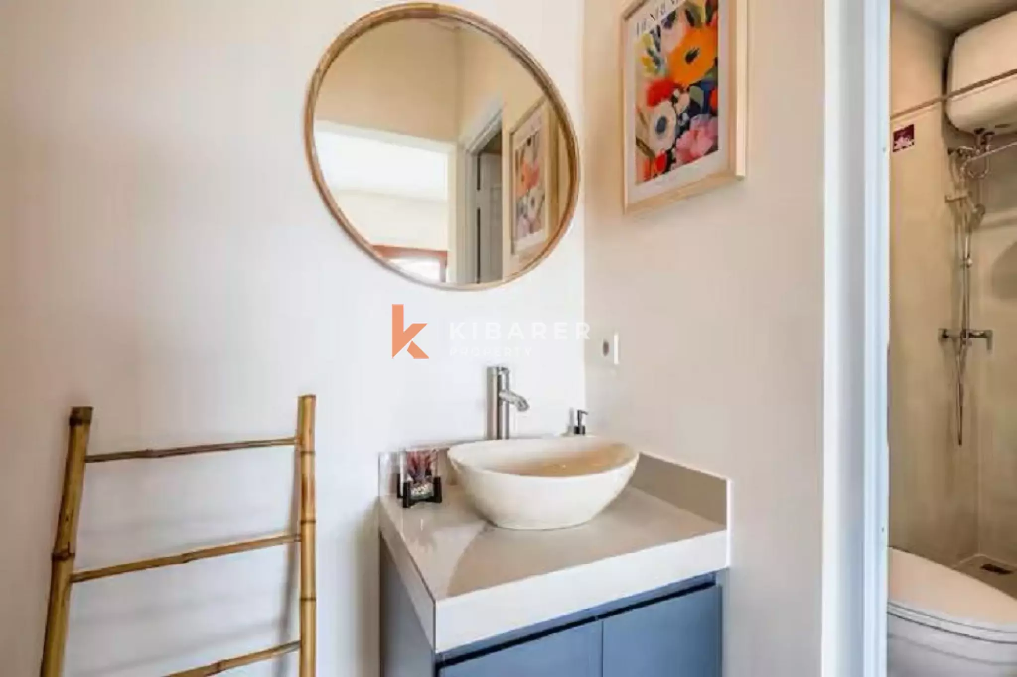 Boho-Chic Four-Bedrooms Villa Steps from Echo Beach Canggu