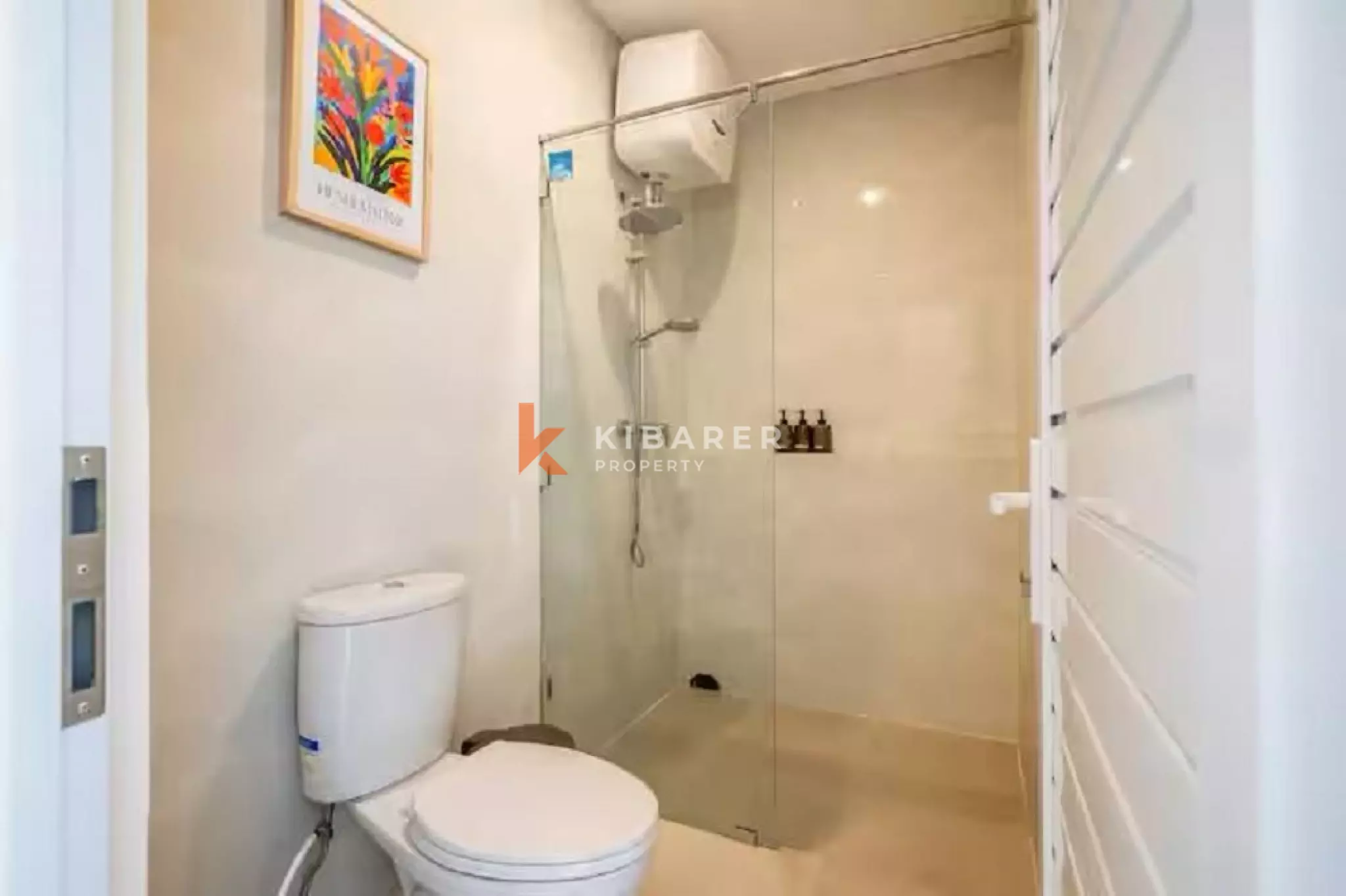 Boho-Chic Four-Bedrooms Villa Steps from Echo Beach Canggu