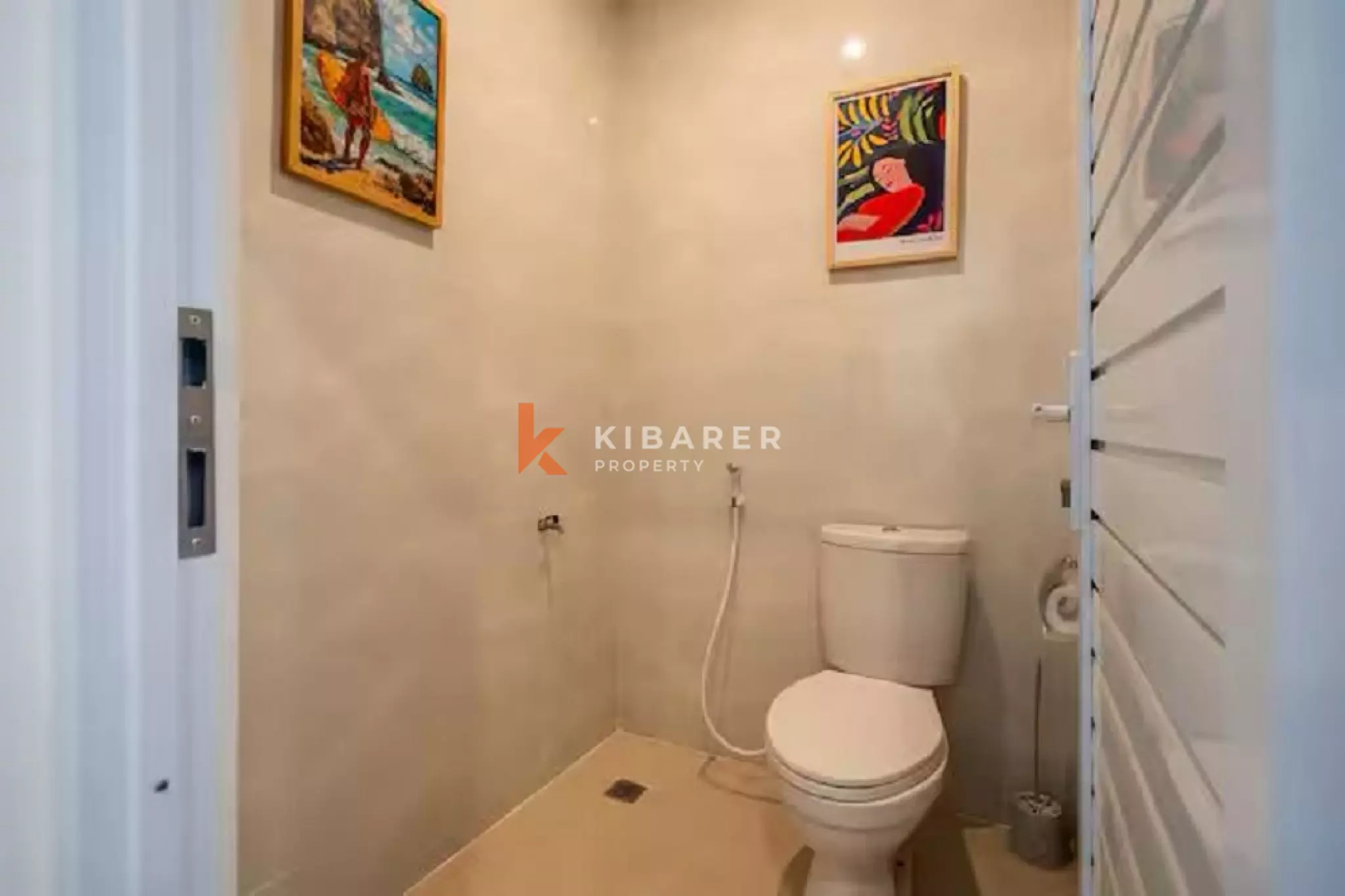 Boho-Chic Four-Bedrooms Villa Steps from Echo Beach Canggu