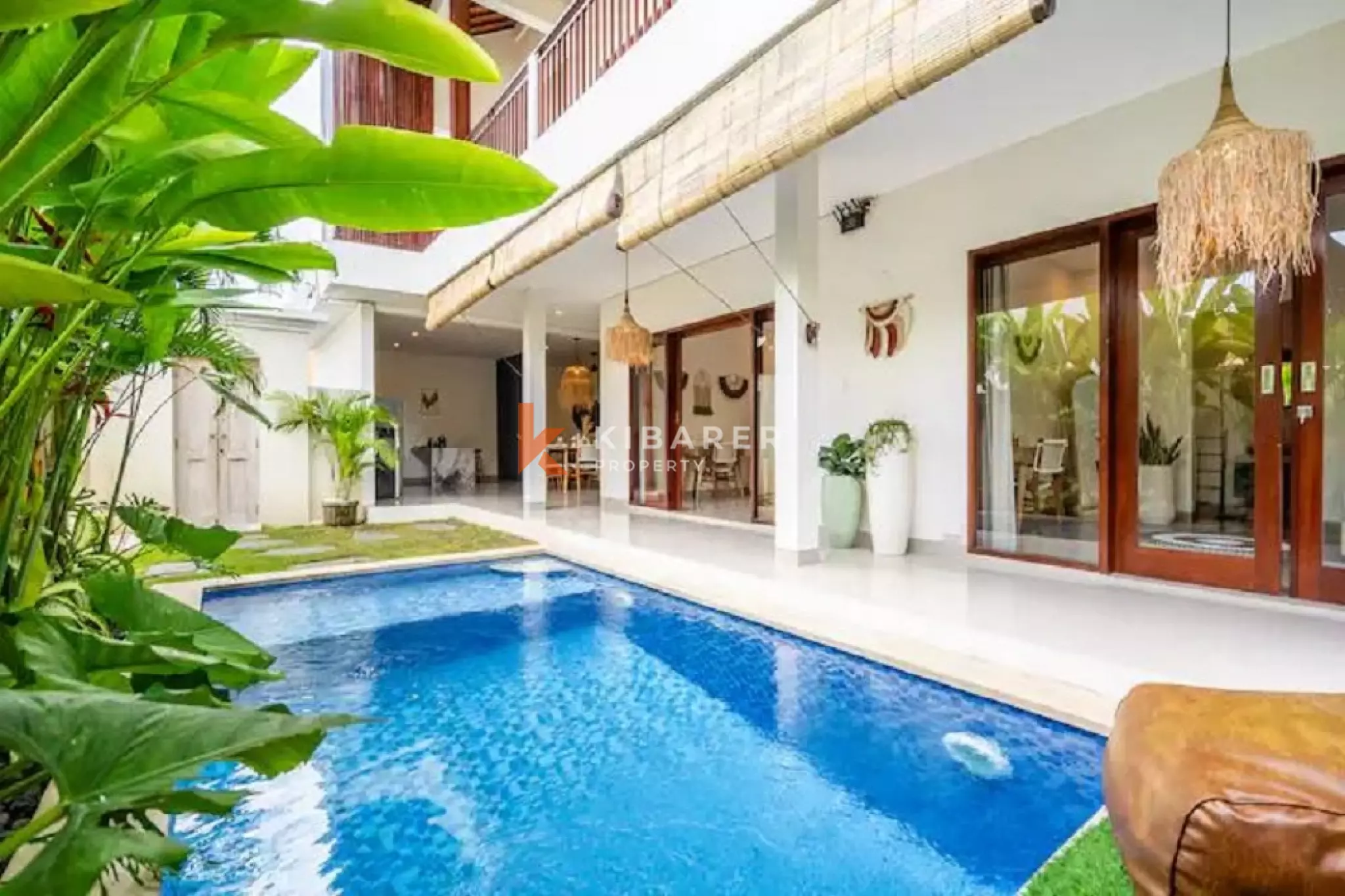 Boho-Chic Four-Bedrooms Villa Steps from Echo Beach Canggu