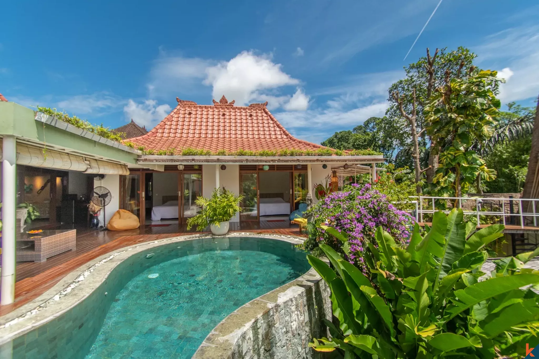 Rumah Menawan dengan Enam Kamar Tidur dan Pemandangan Sawah di Tumbak
