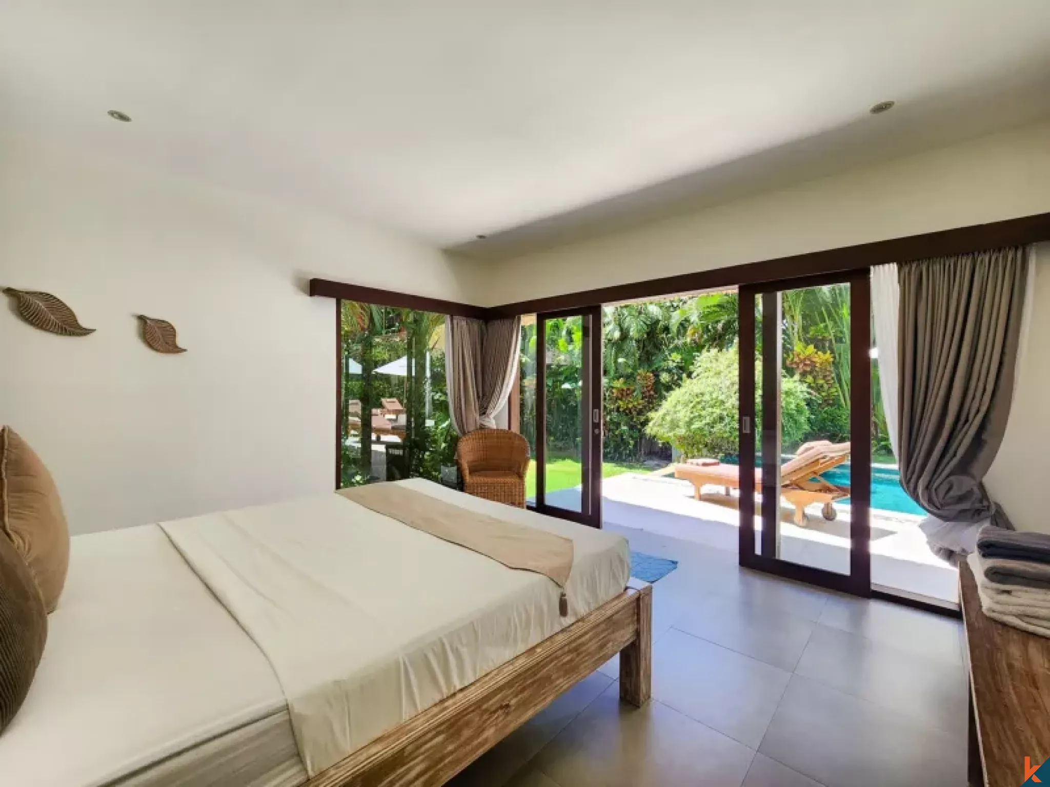 Properti Sewa Modern Bergaya Tropis dengan Empat Kamar Tidur di Tiying Tutul