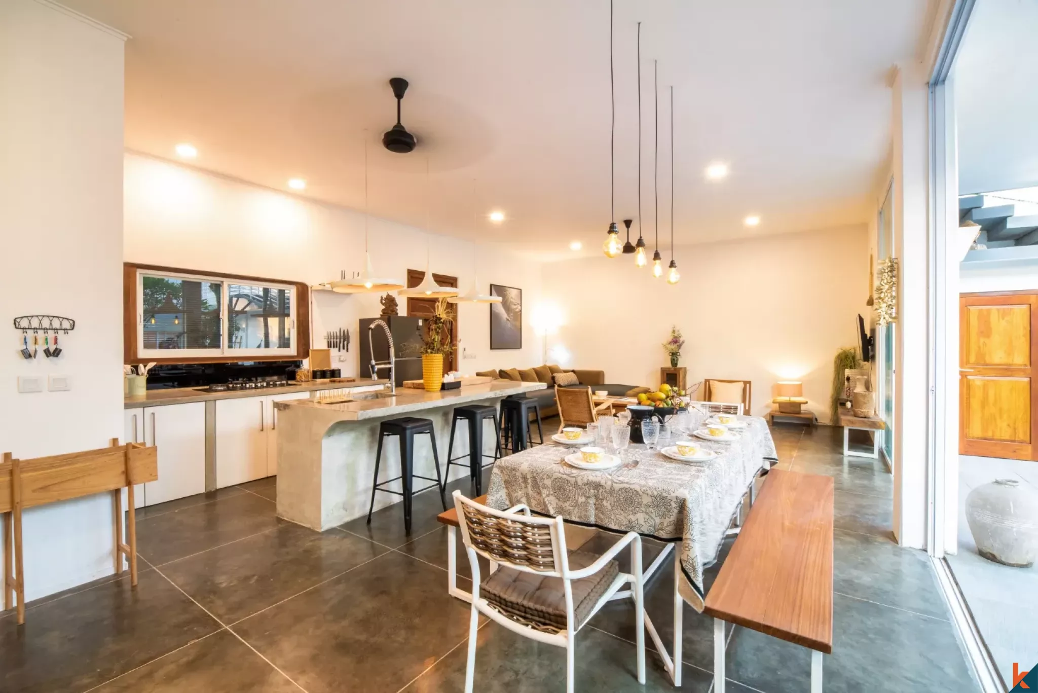 Spacious and Modern Four Bedroom Villa for Lease in Berawa