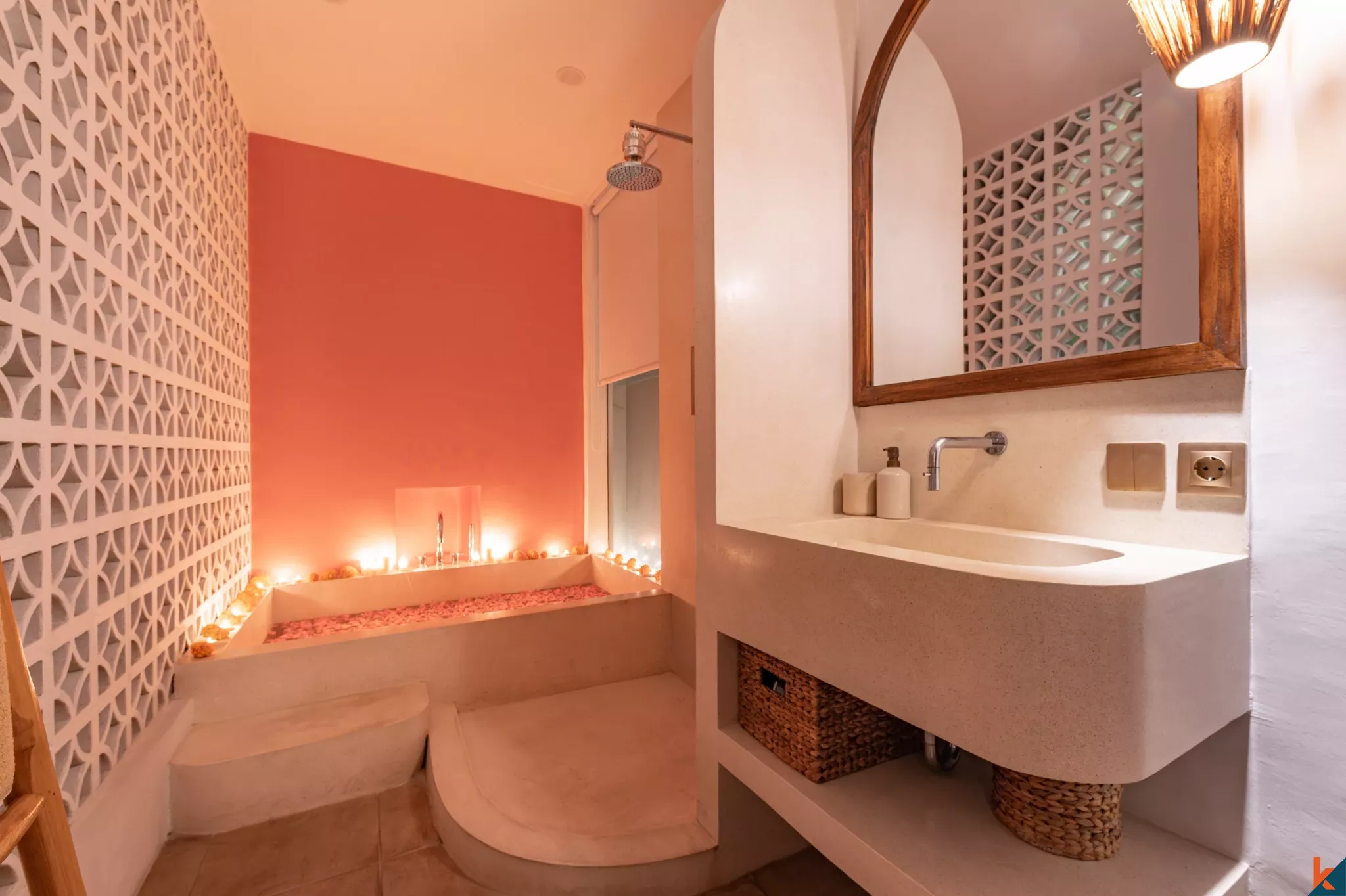 Modern Tropical Villa with Private Pool in Tiying Tutul