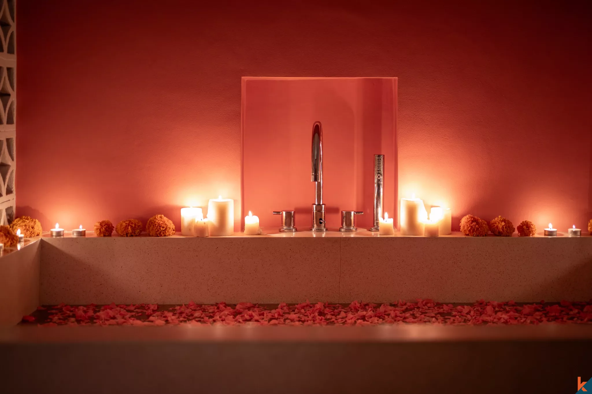 Modern Tropical Villa with Private Pool in Tiying Tutul