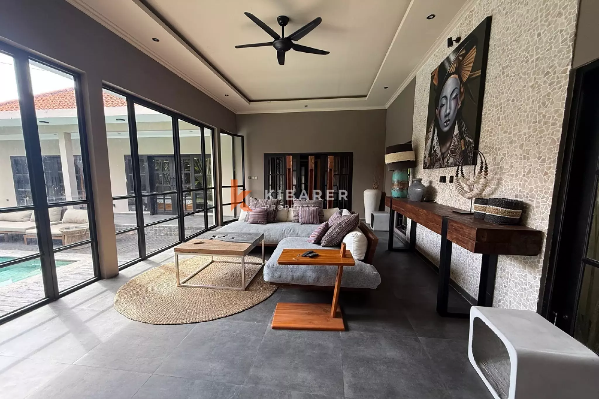 Villa Mewah Baru Tiga Kamar Tidur di Lokasi Utama Area Canggu