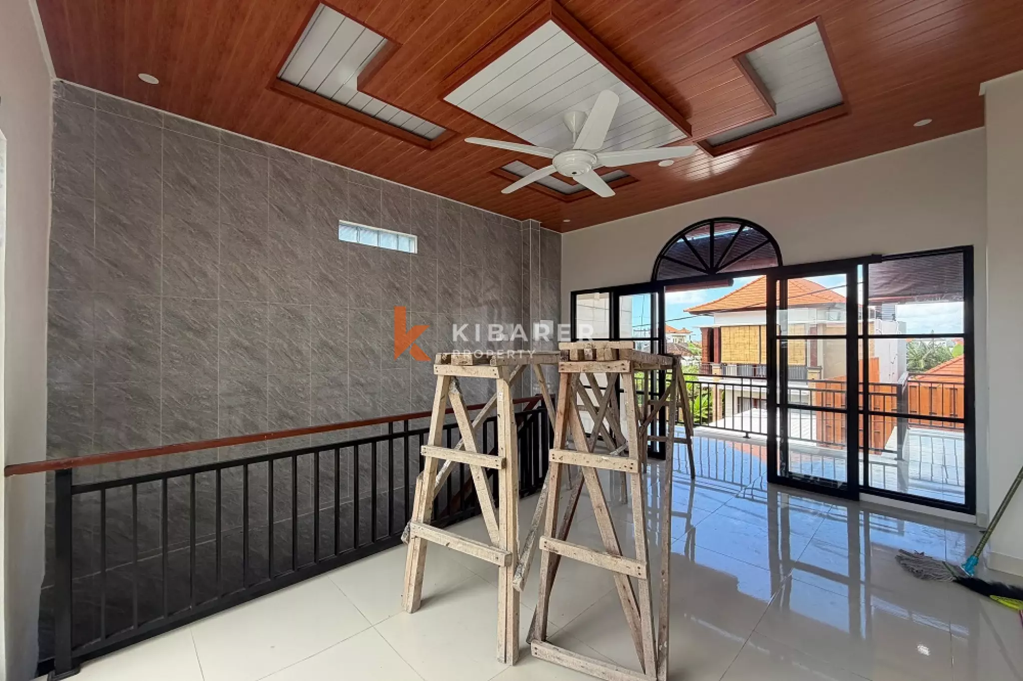 Rumah Balinesia Nyaman Tiga Kamar Tidur Tanpa Perabot di Sanur