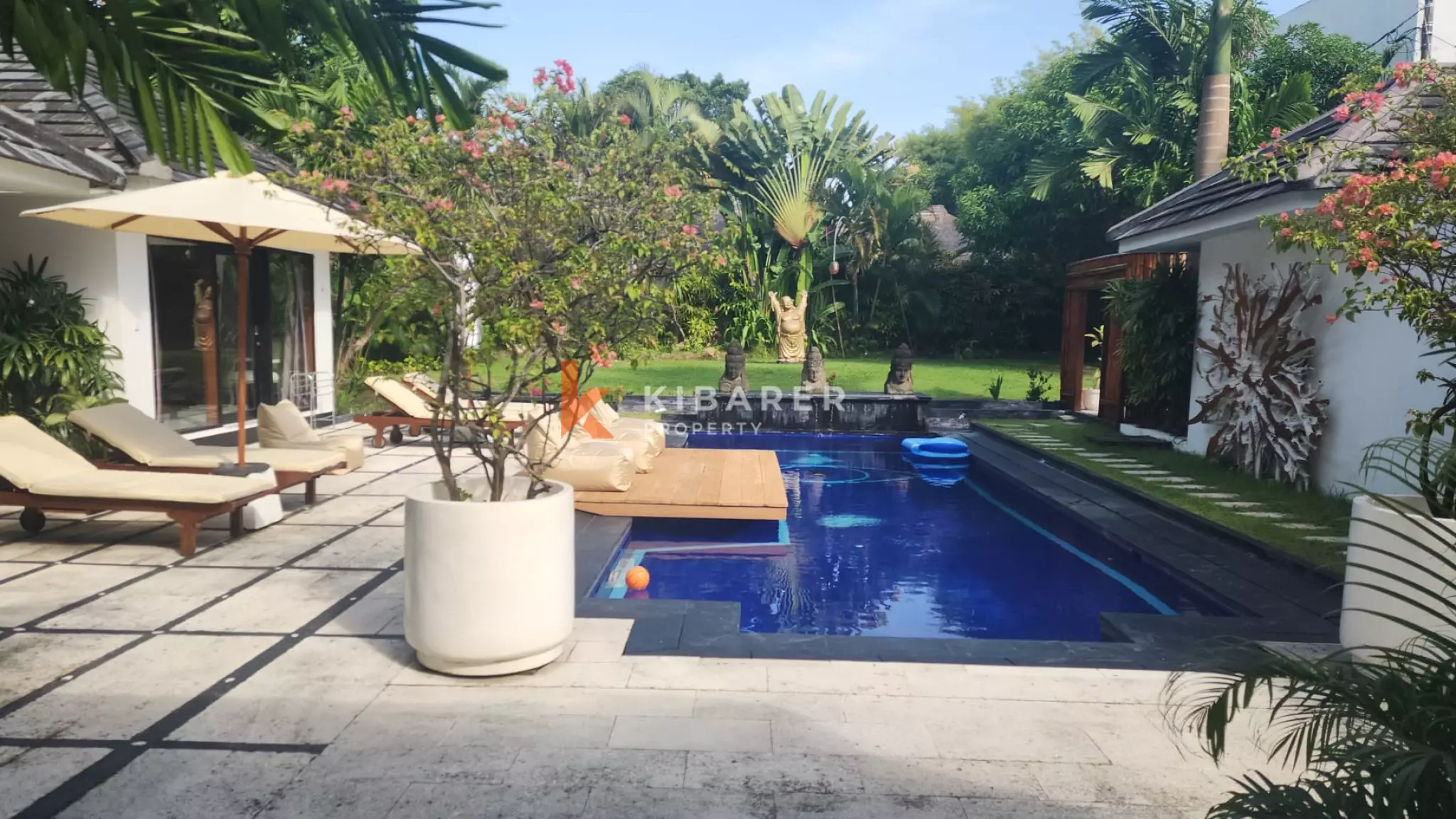 Stunning Four Bedroom Tropical Garden Villa in Umalas