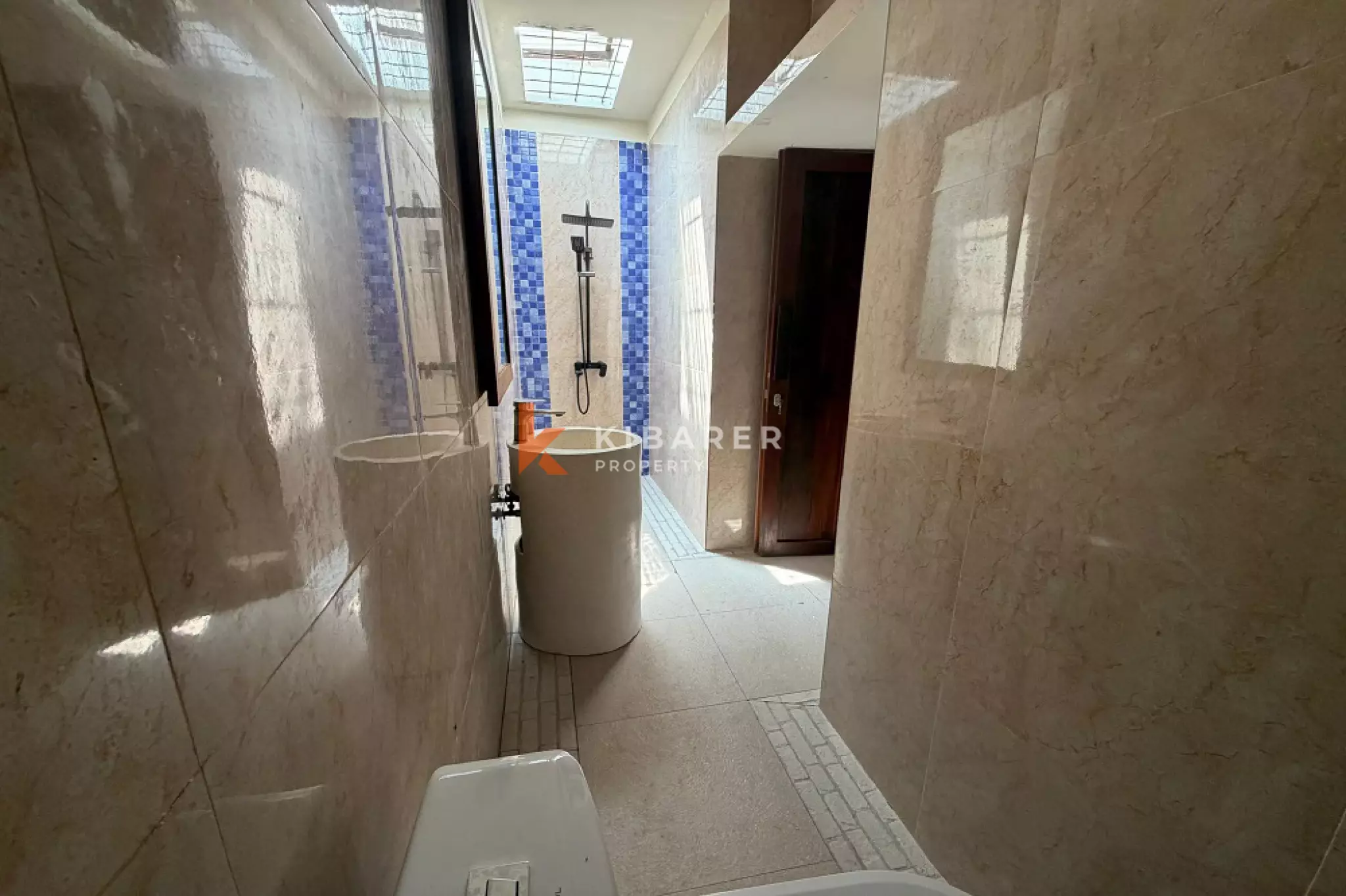 Minimalist Woody Two-Bedrooms Villa in Tanah Lot