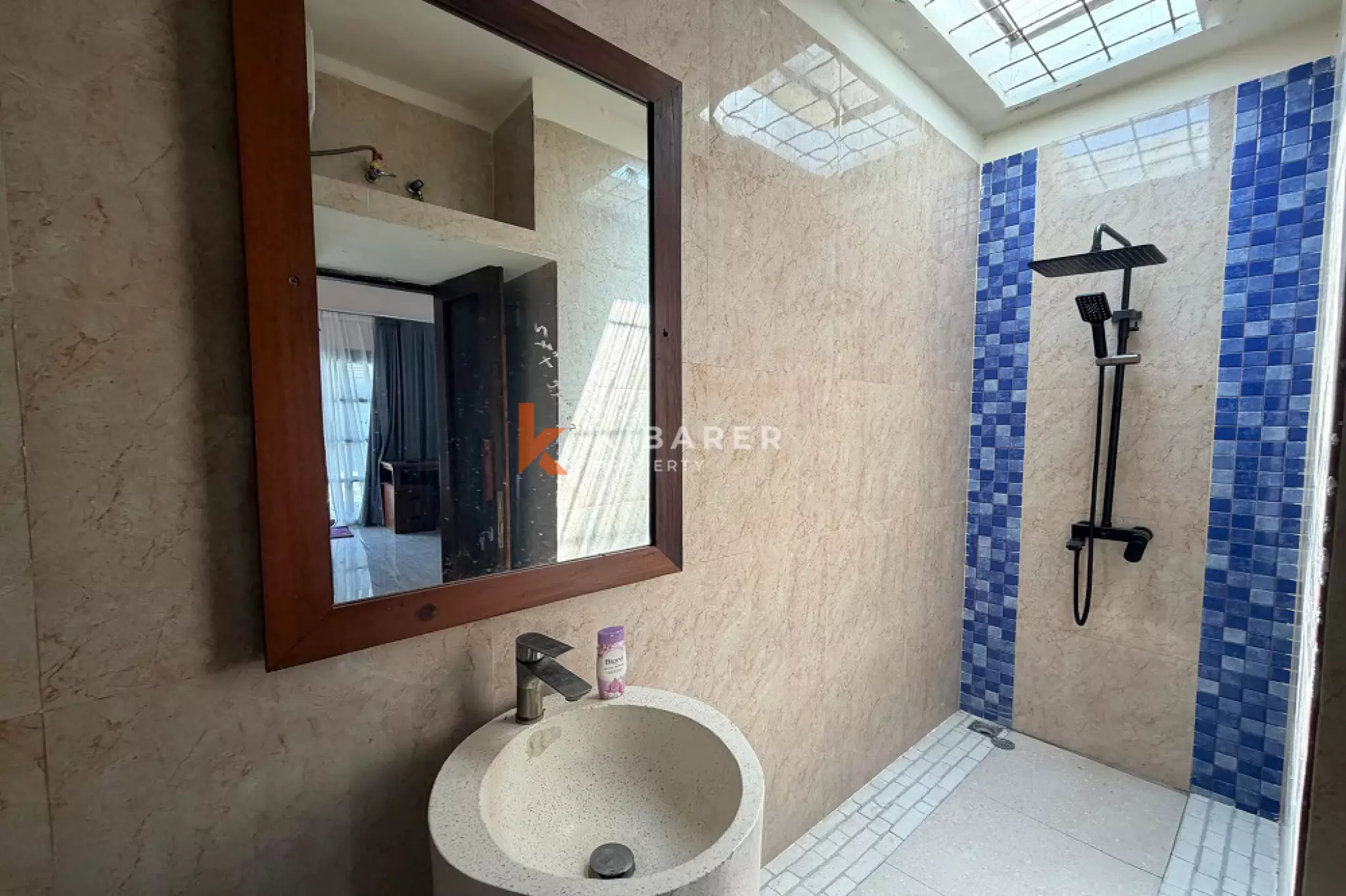 Minimalist Woody Two-Bedrooms Villa in Tanah Lot