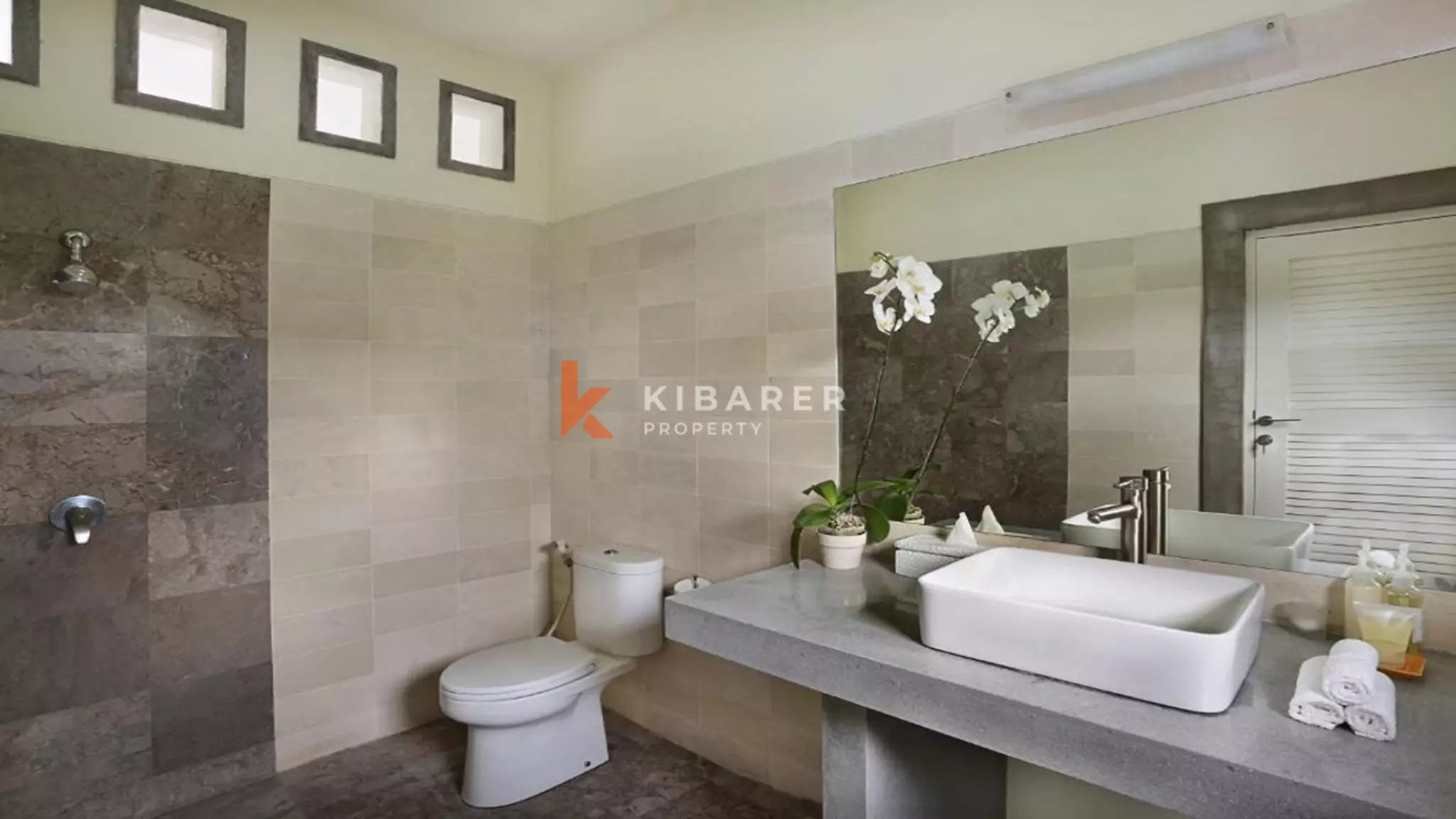 Beautifully Designed Three-Bedroom Tropical Pool Villa in Seminyak