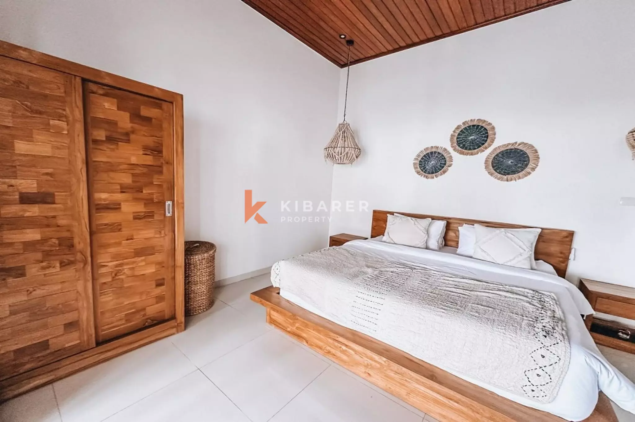 Elegant Fully Furnished Three-Bedrooms Villa Walking Distance to Seseh Beach